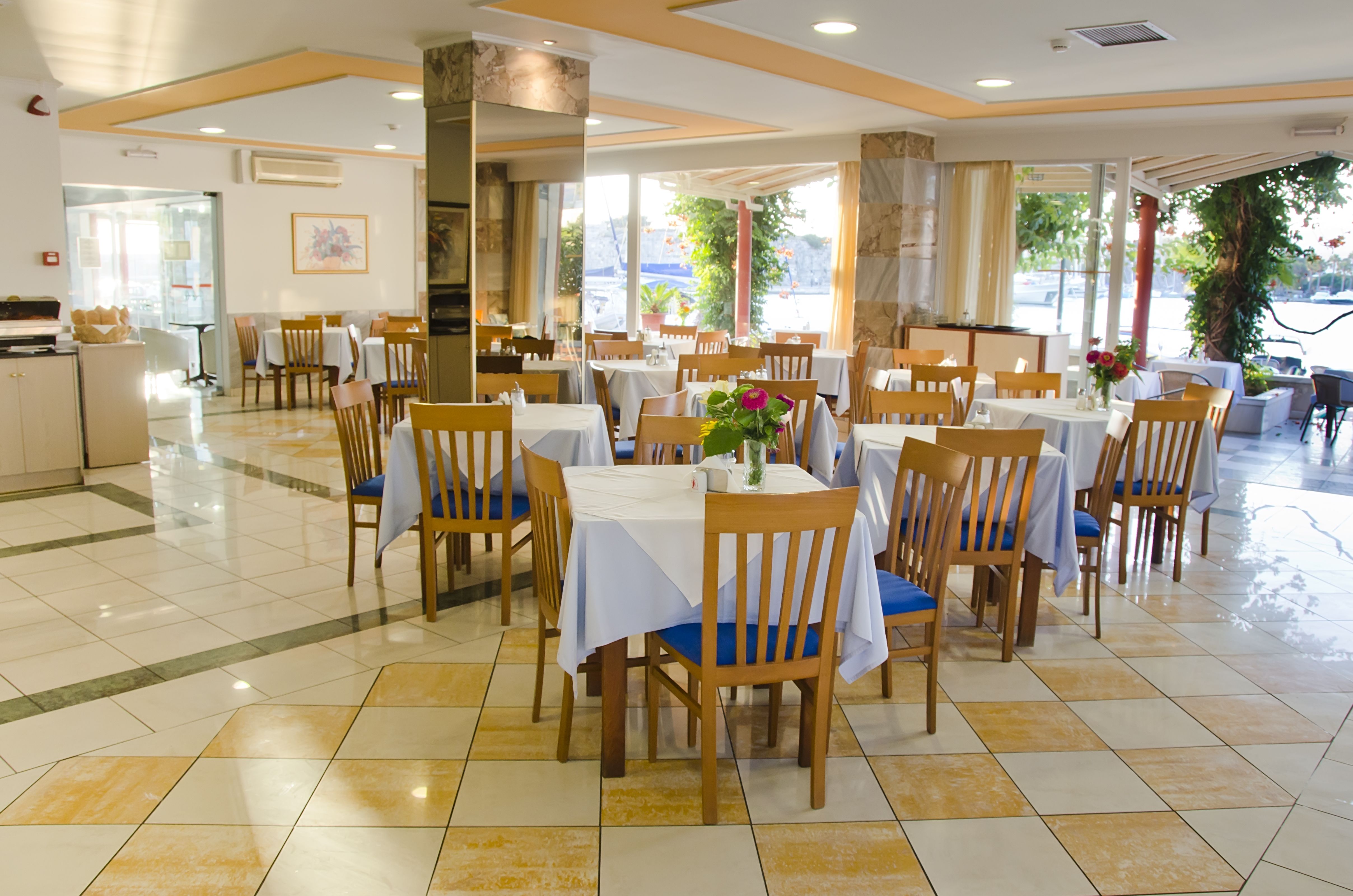 Main Restaurant 