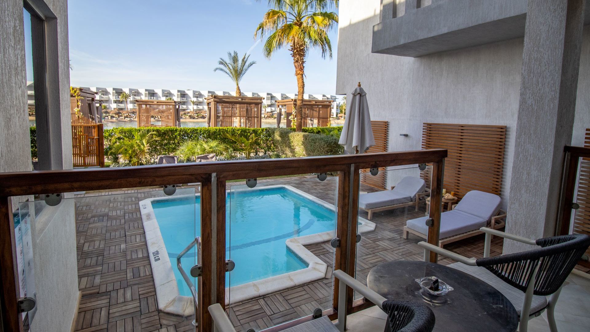 JUNIOR SWIM UP SUITE