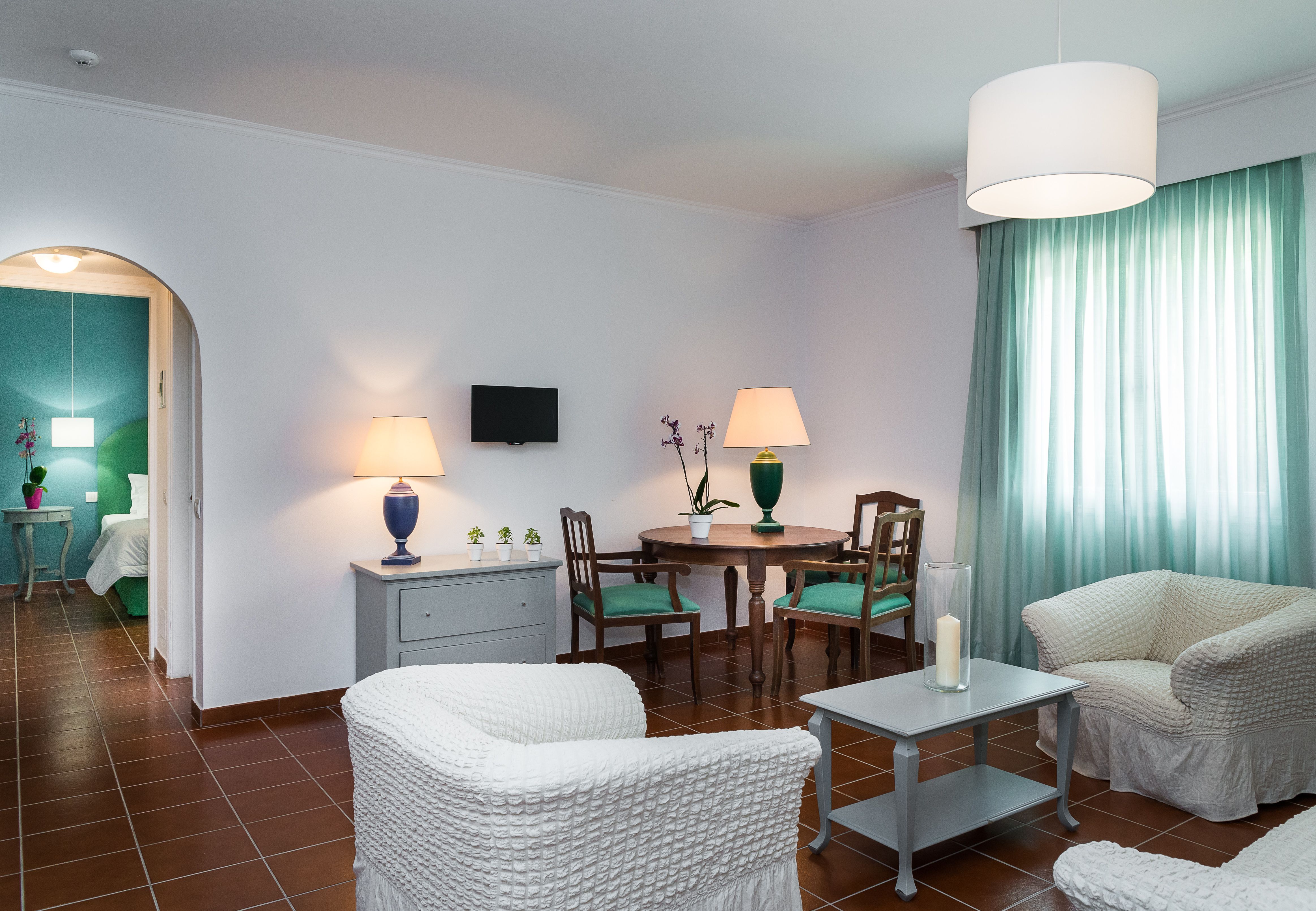 Standard/Superior Suites
