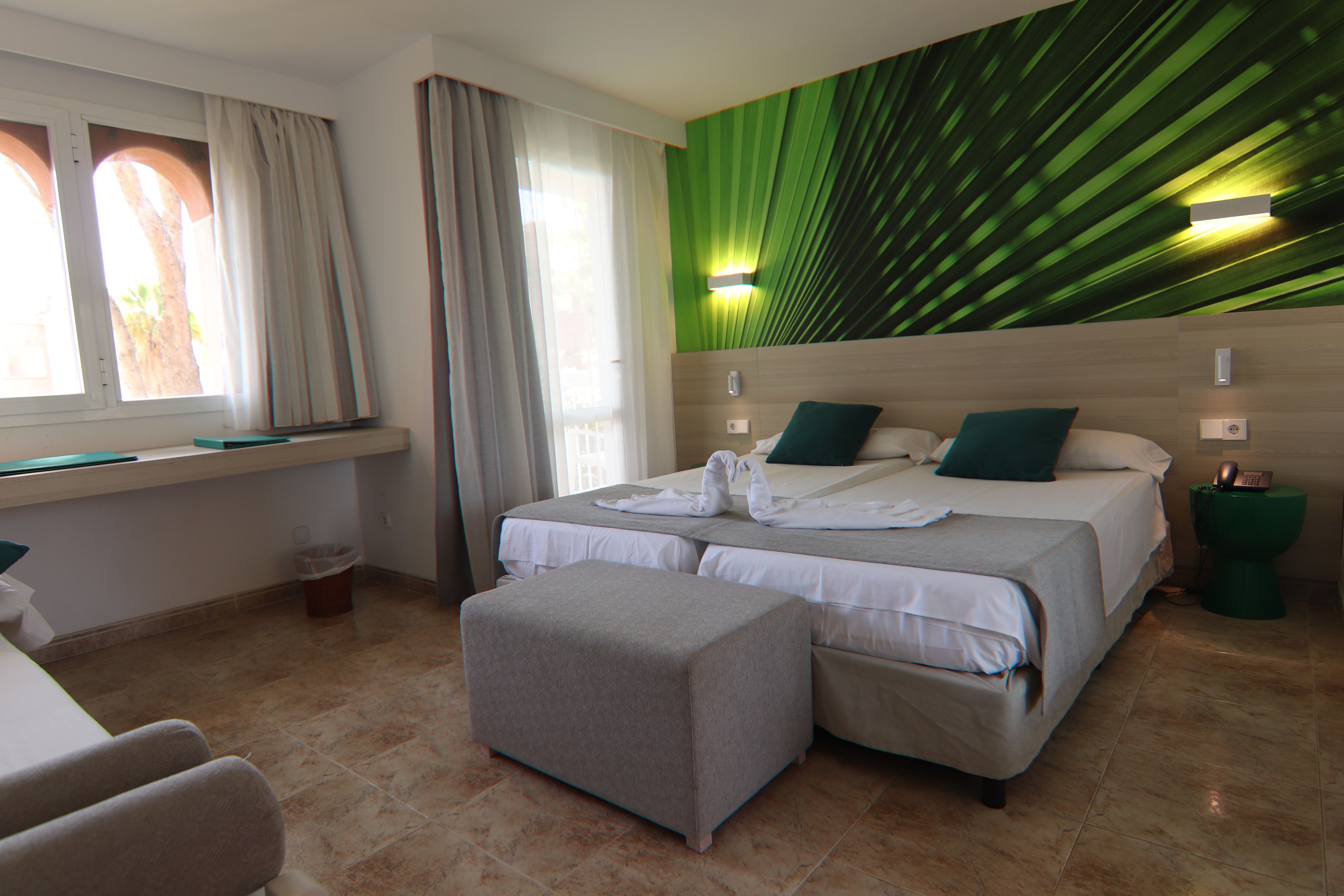 DS - TWIN SUPERIOR ROOM BALCONY OR TERACE 