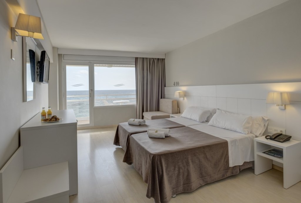 SEA VIEW ROOM BALCONY OR TERRACE