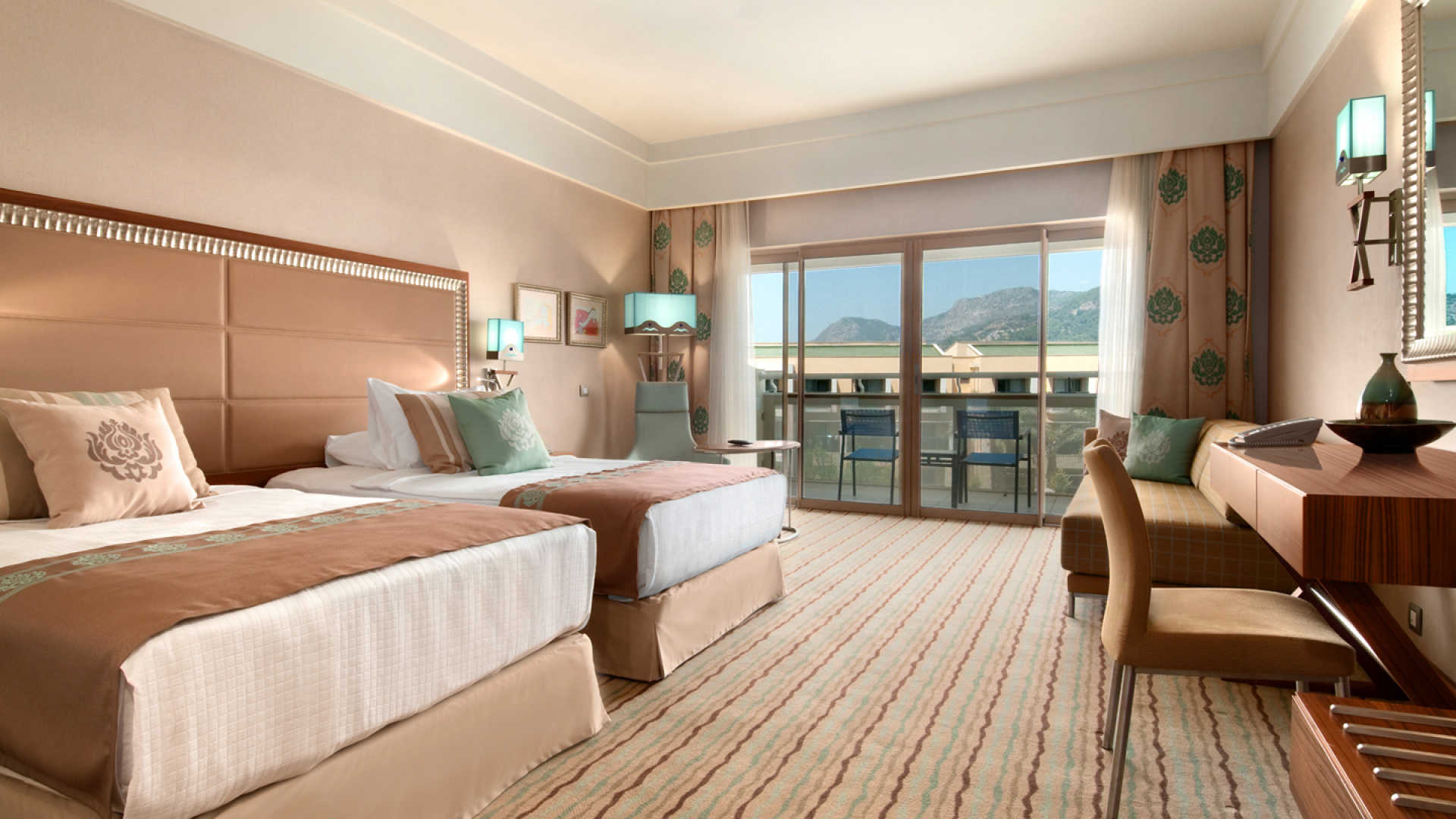 hilton 3.jpg