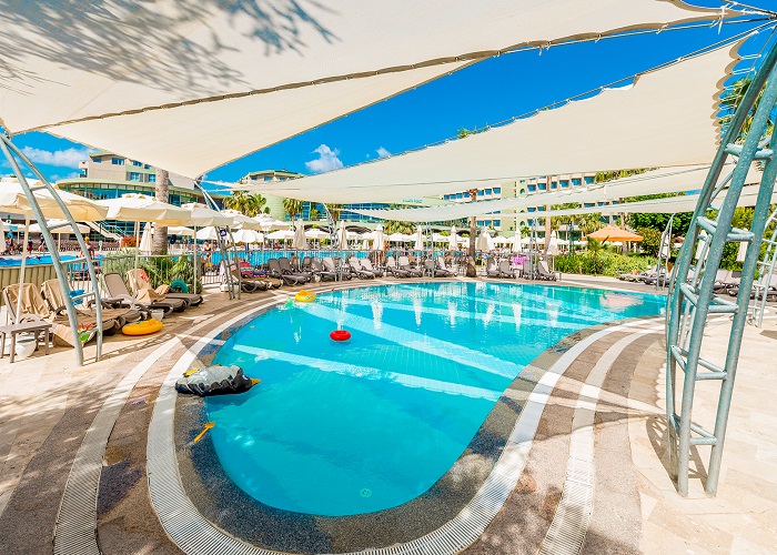 VON RESORT GOLDEN COAST HOTEL 4.jpg