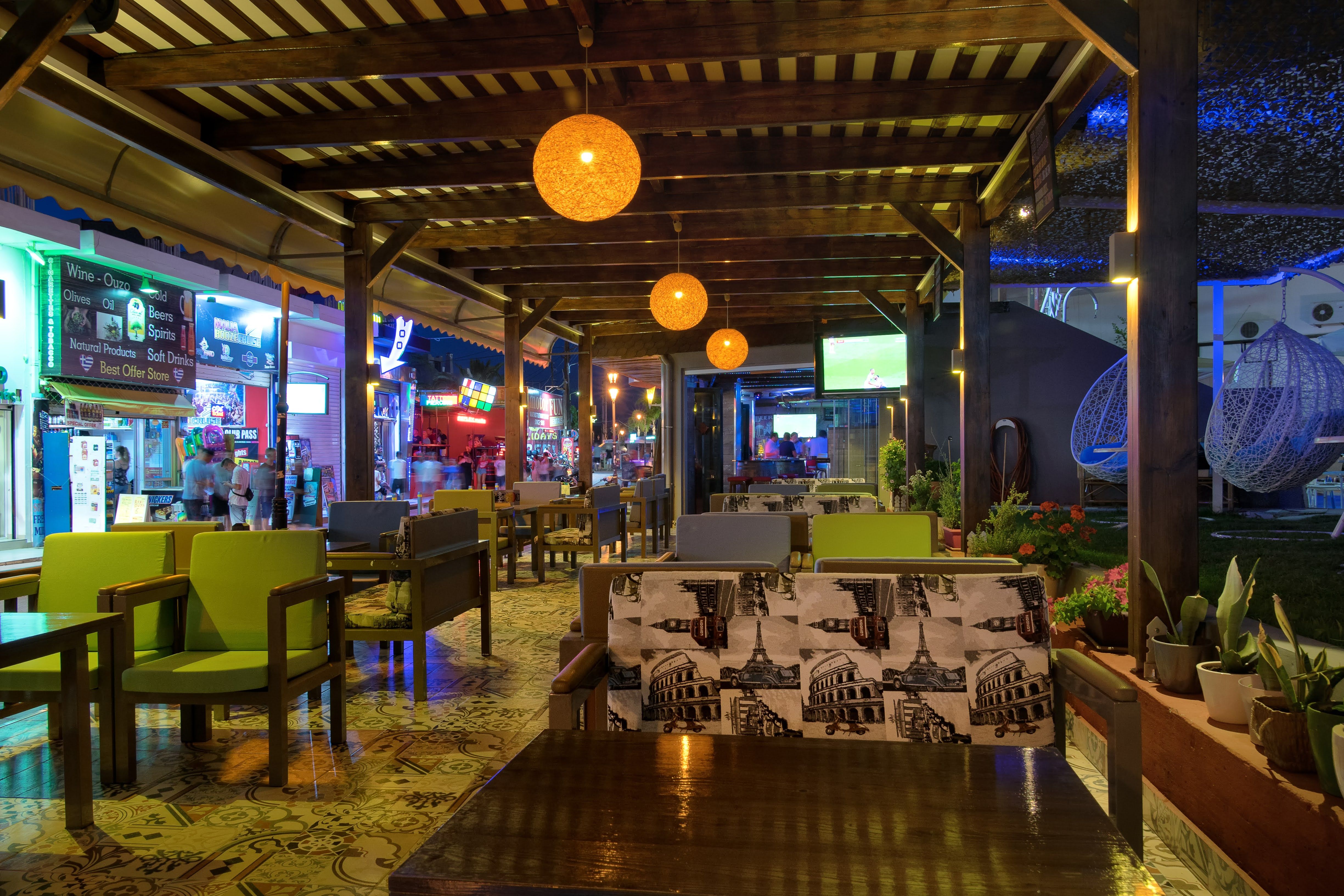 Ilios 1 Pool Bar