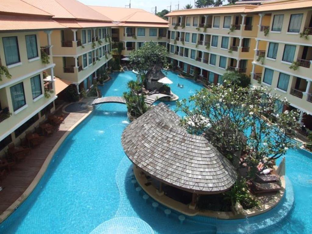 Pool Bar