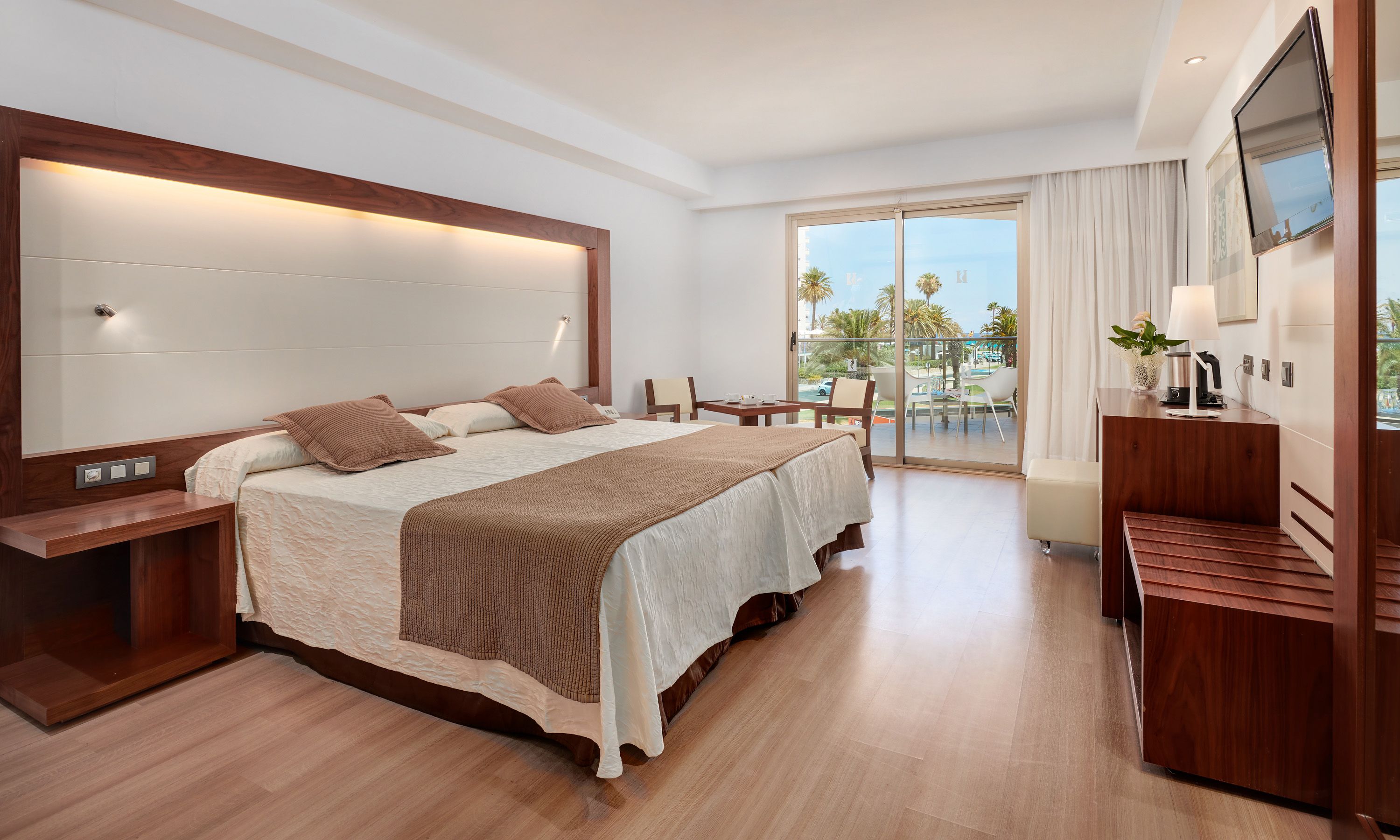 DOUBLE ROOM BALCONY OR TERRACE