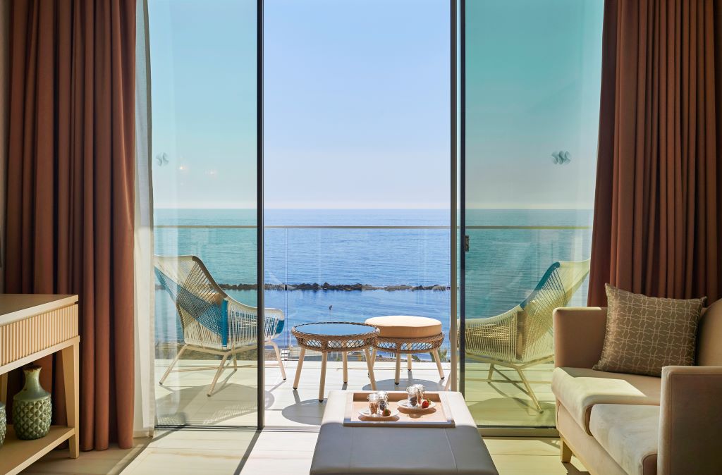 DELUXE ROOM (SEAVIEW, BALCONY OR TERRACE)