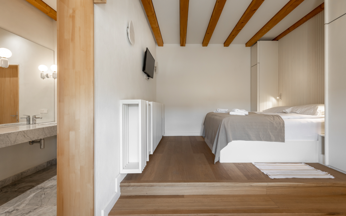Casa Cal White Room
