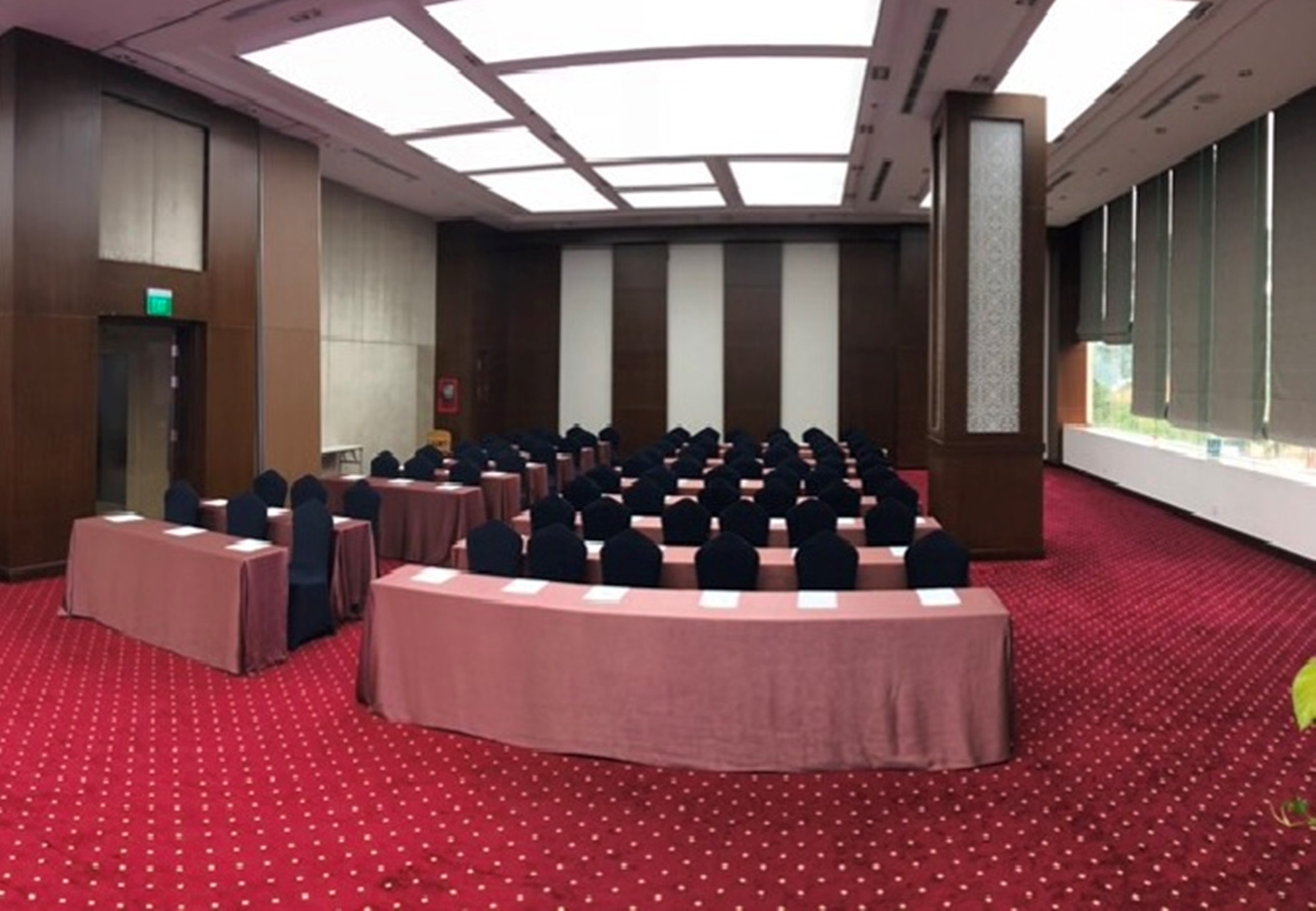 MICE (servicii de organizare de întâlniri, conferințe, alte evenimente)