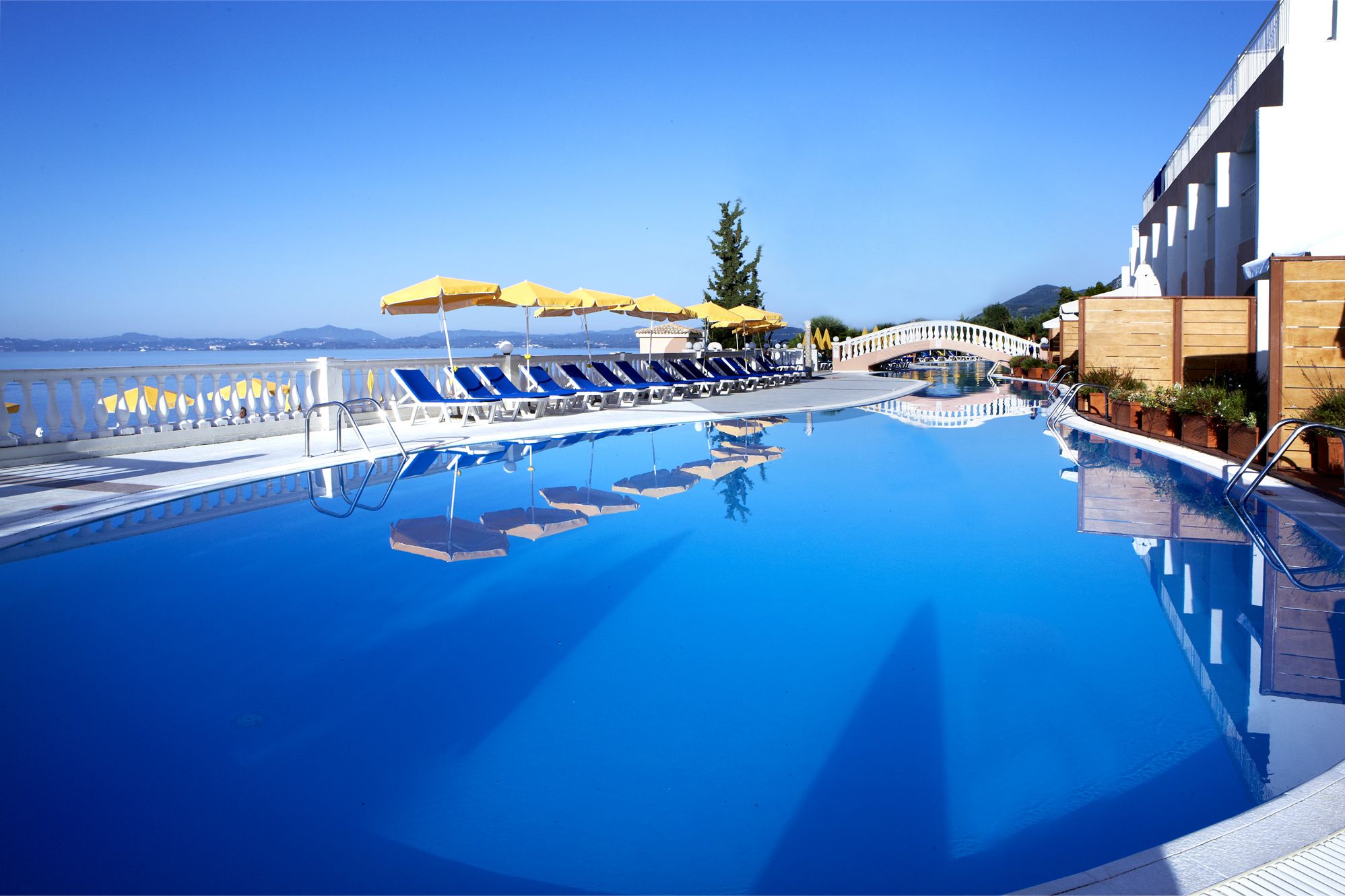 Piscina deschisă