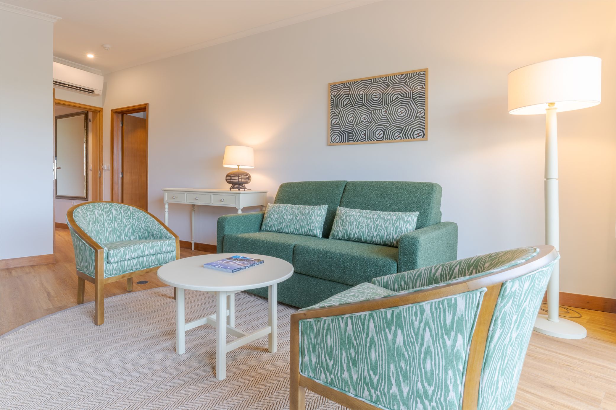 SUITE SIDE SEA VIEW ROOM BALCONY OR TERRACE
