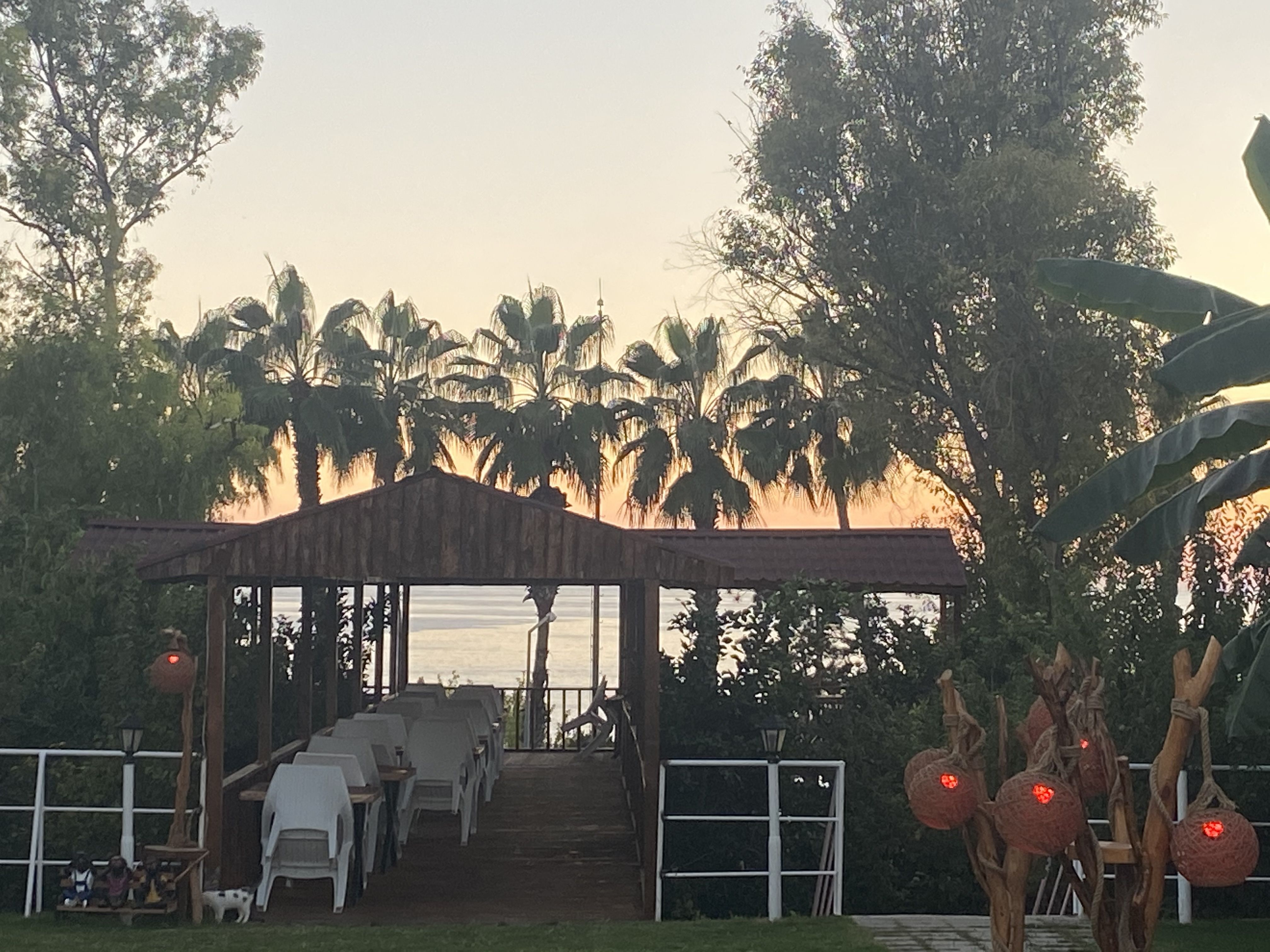 Pool bar