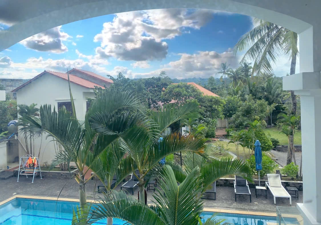 SUPERIOR POOL VIEW (CHILD WITHOUT EXTRA BED) 