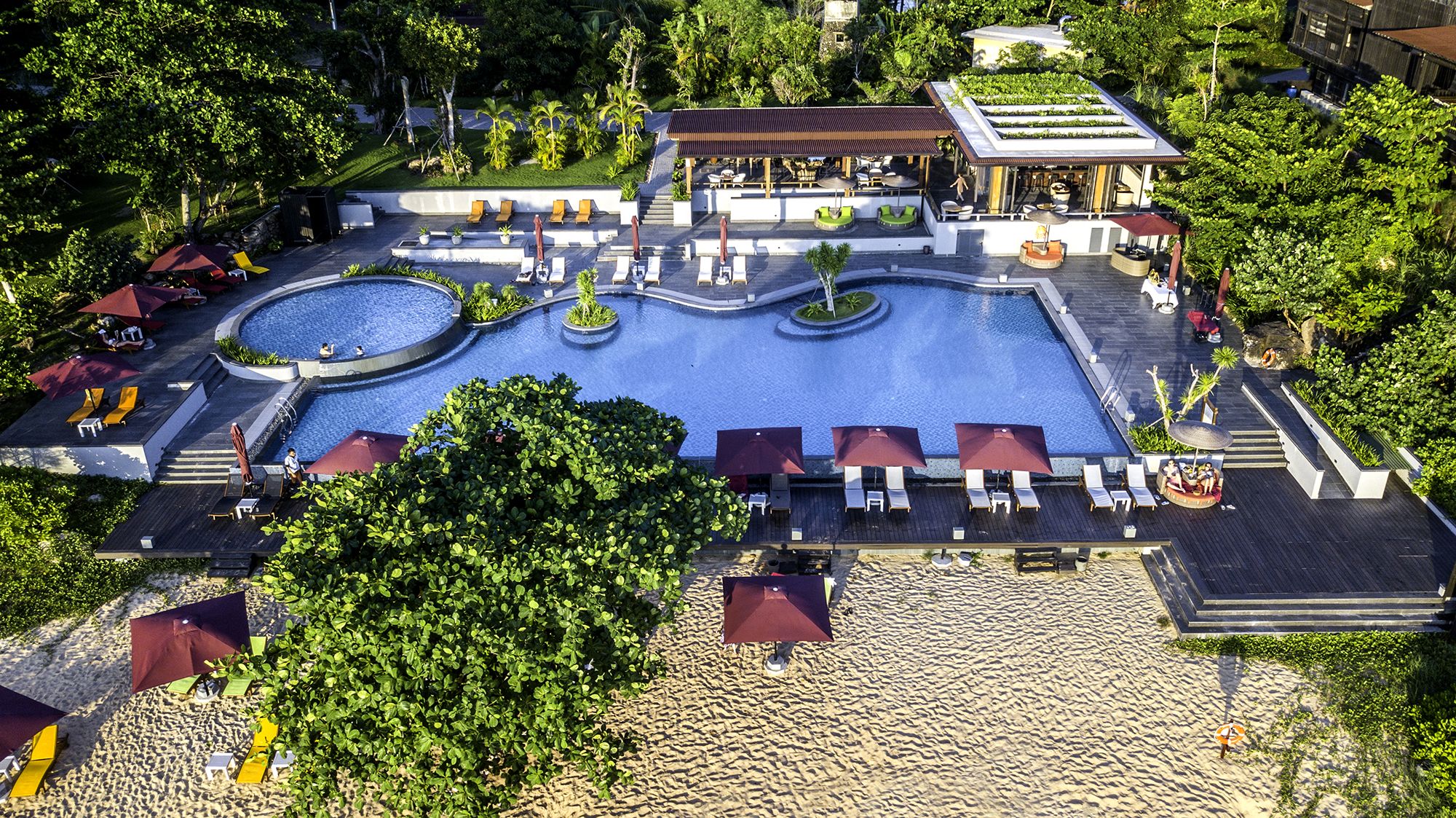 Piscină interioară