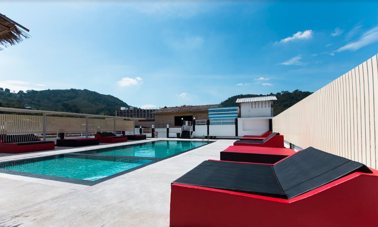 Piscina deschisă