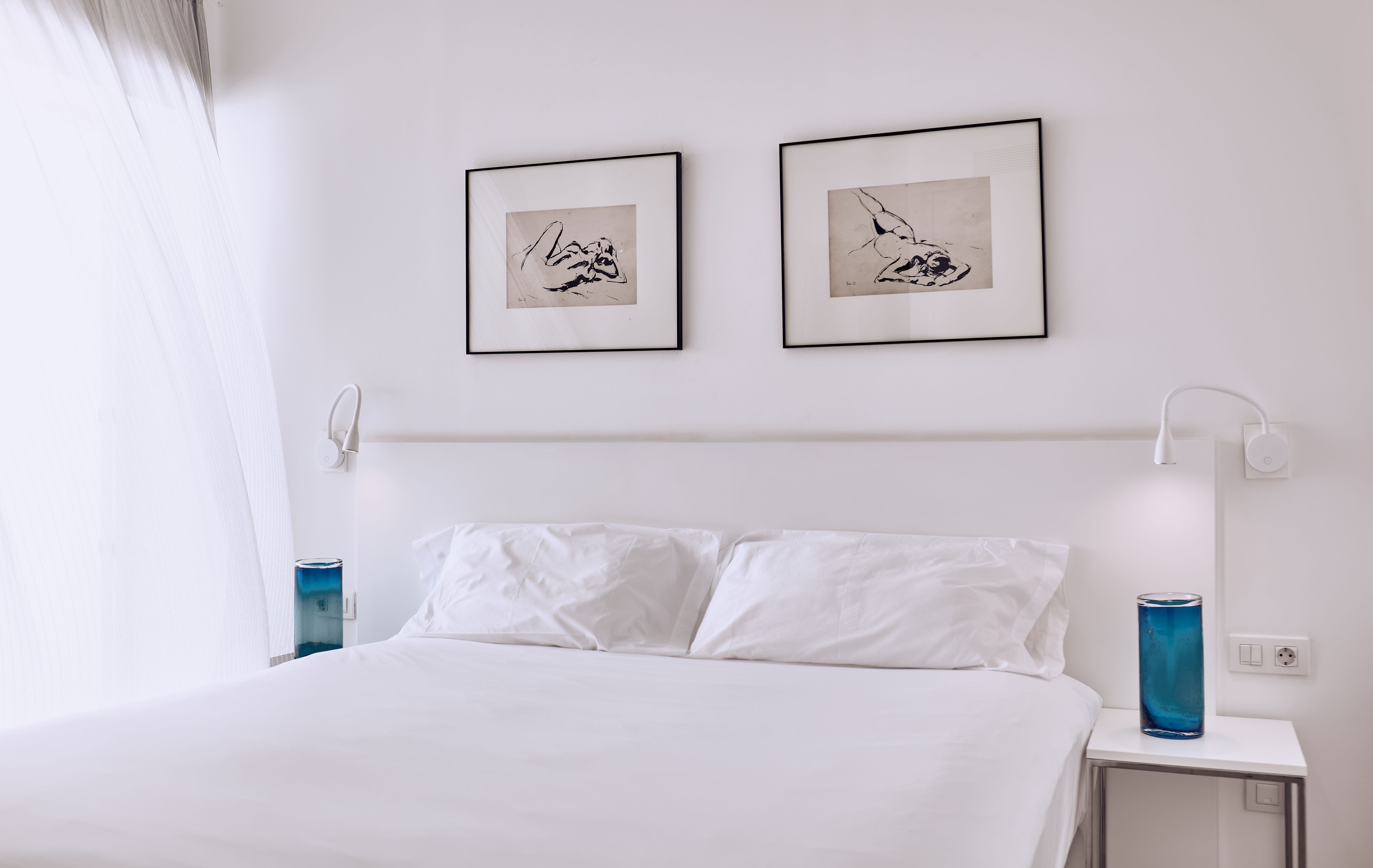 1 BEDROOM SUITE WITH SEA VIEW AND JACUZZI (DIVINITY LAGO)