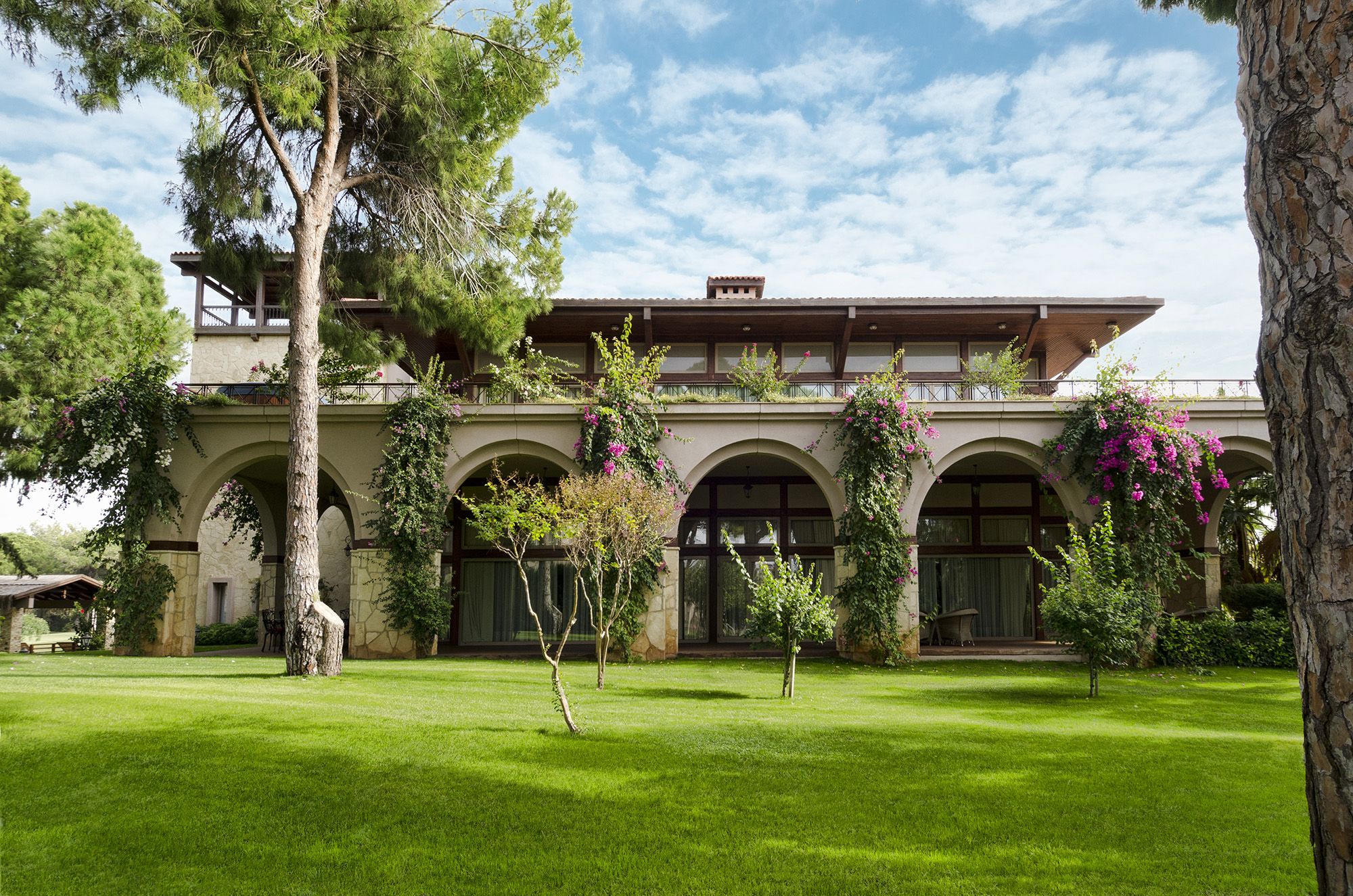 PRESIDENTIAL VILLA