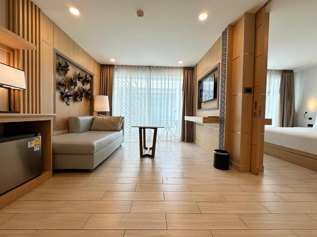 One Bedroom Suite
