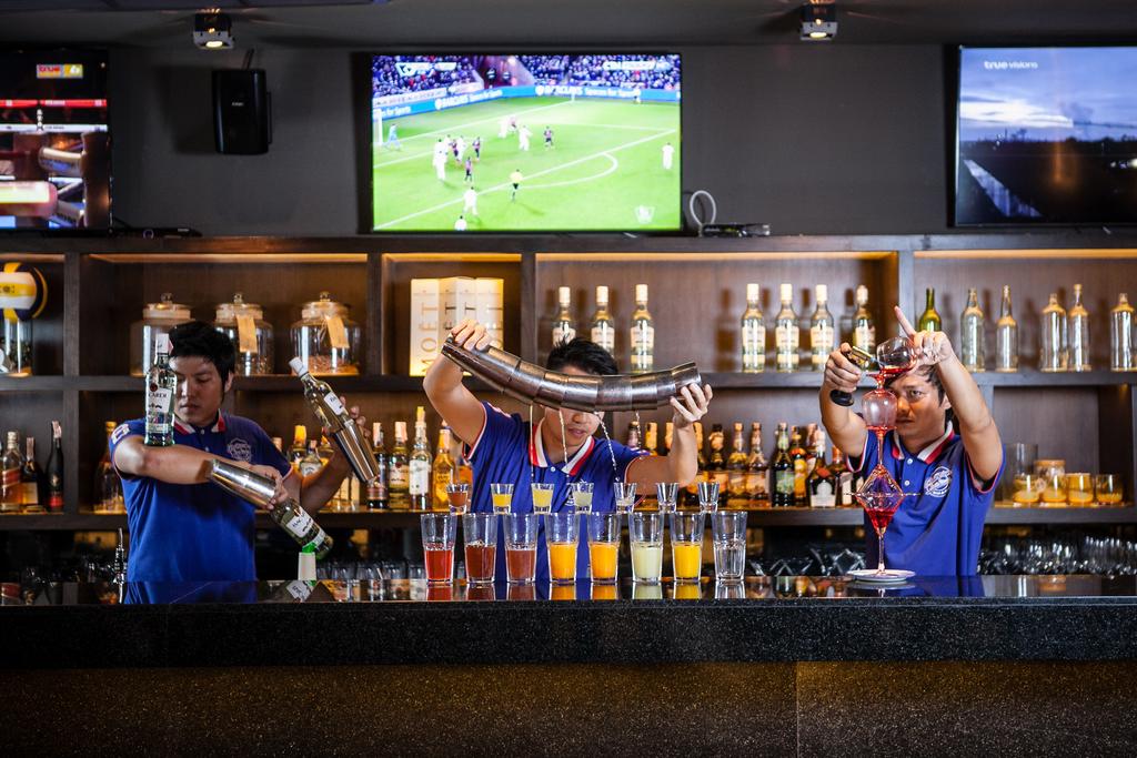Champions Bar and Grill 