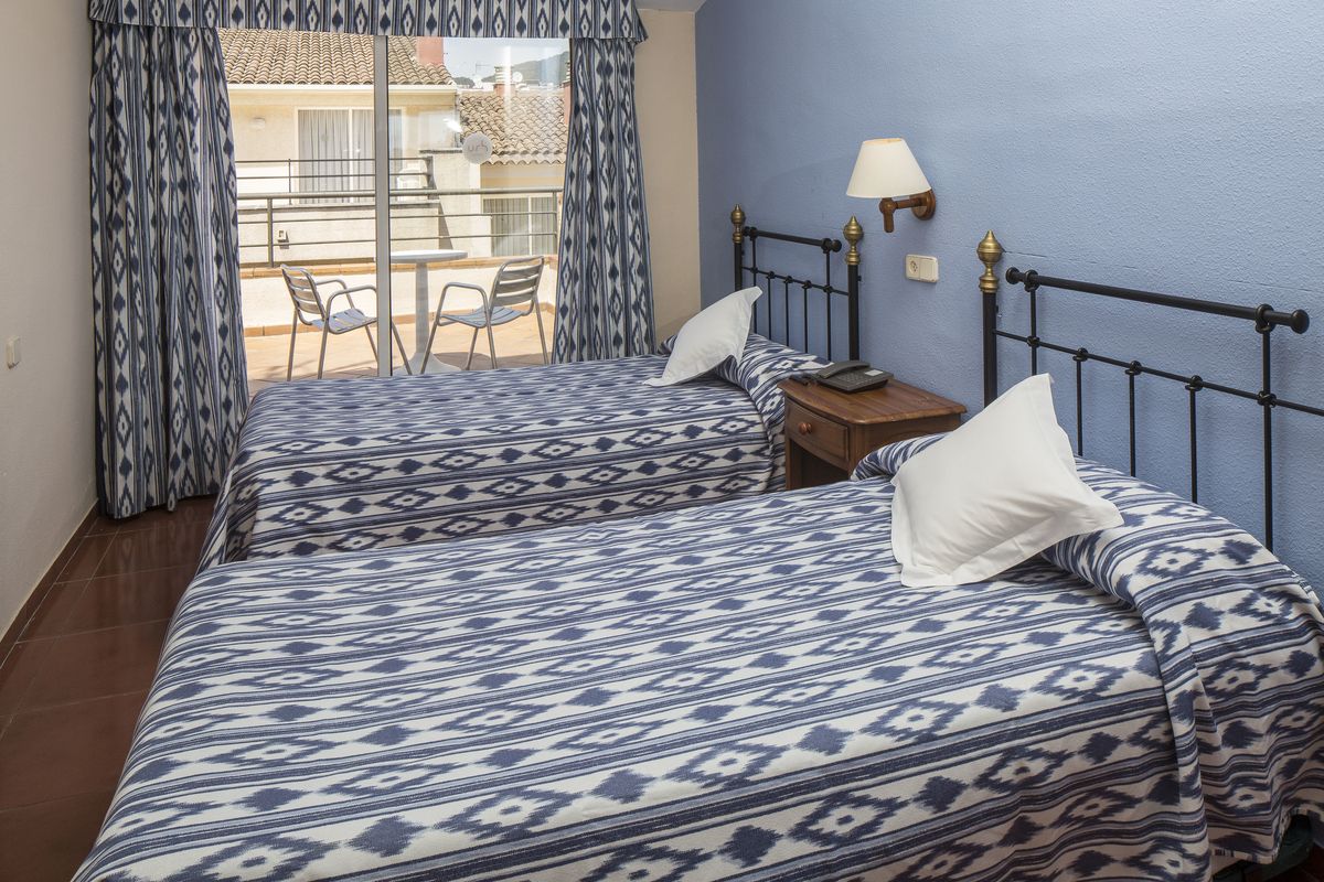 QUADRIPLE ROOM