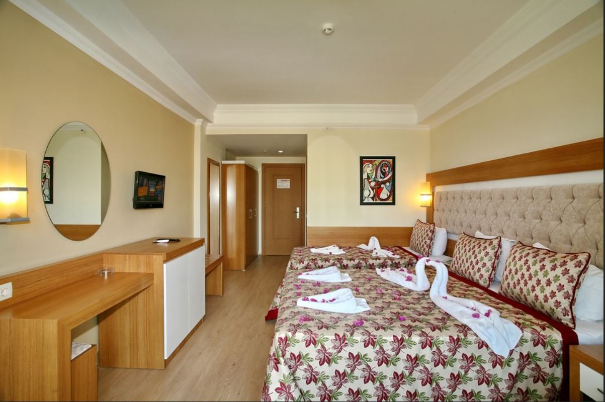 HEDEF BEACH RESORT 4.JPG