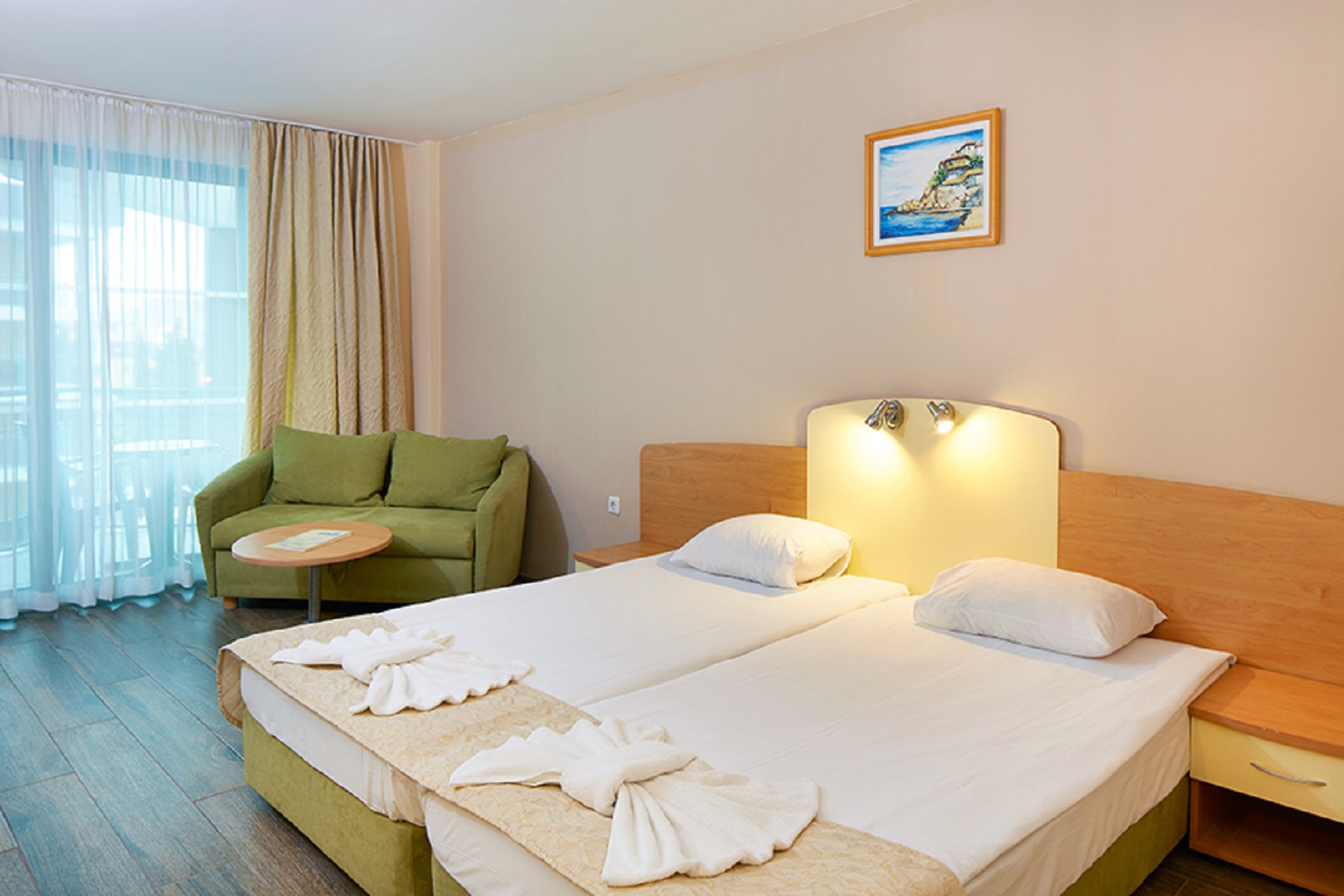 DOUBLE LARGE ROOM