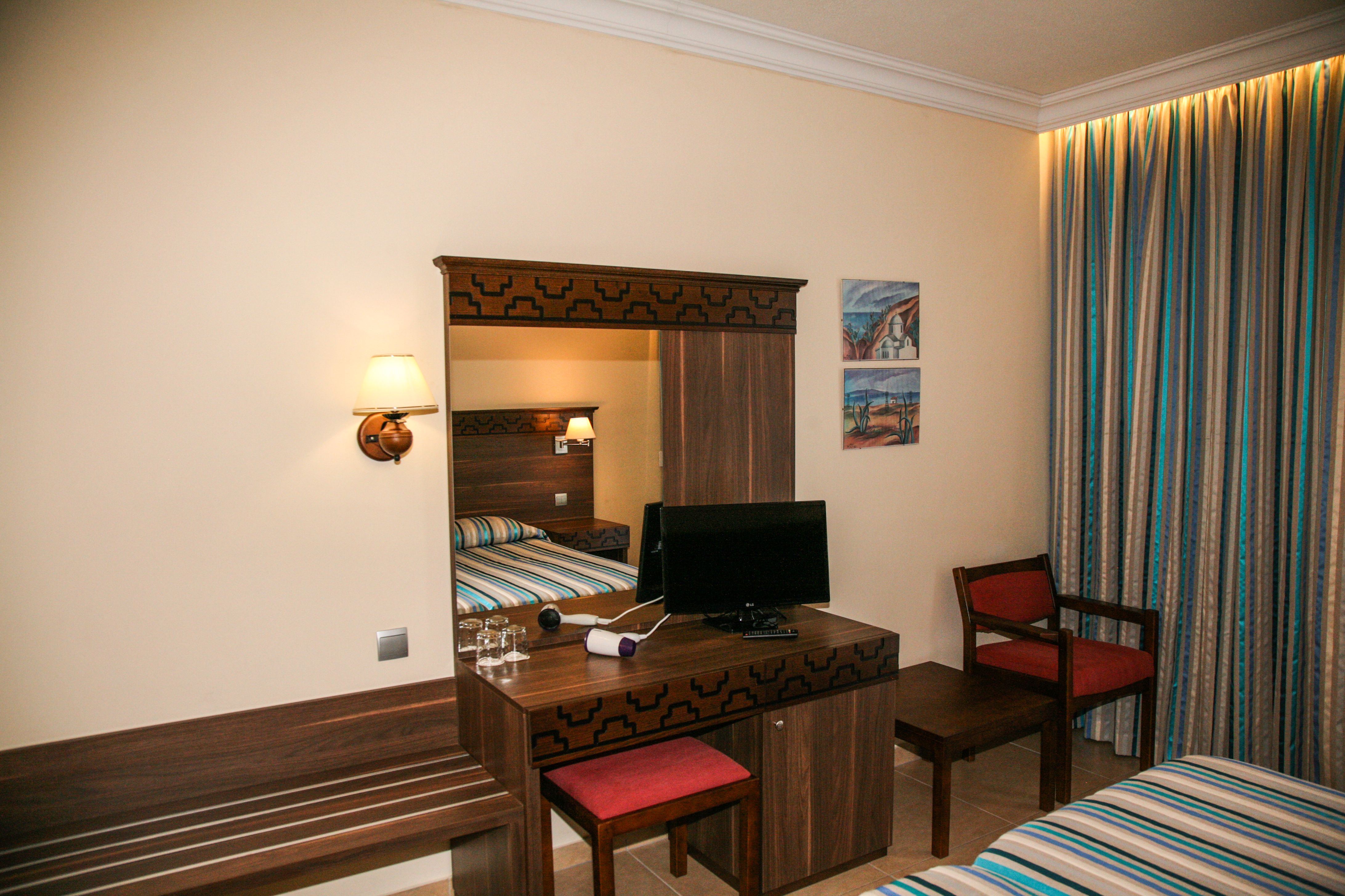 Twin Standard Room 