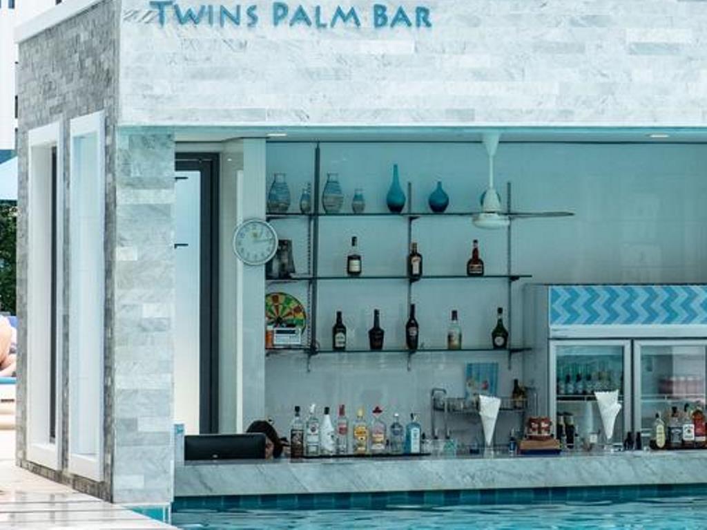 Twin Palm Bar