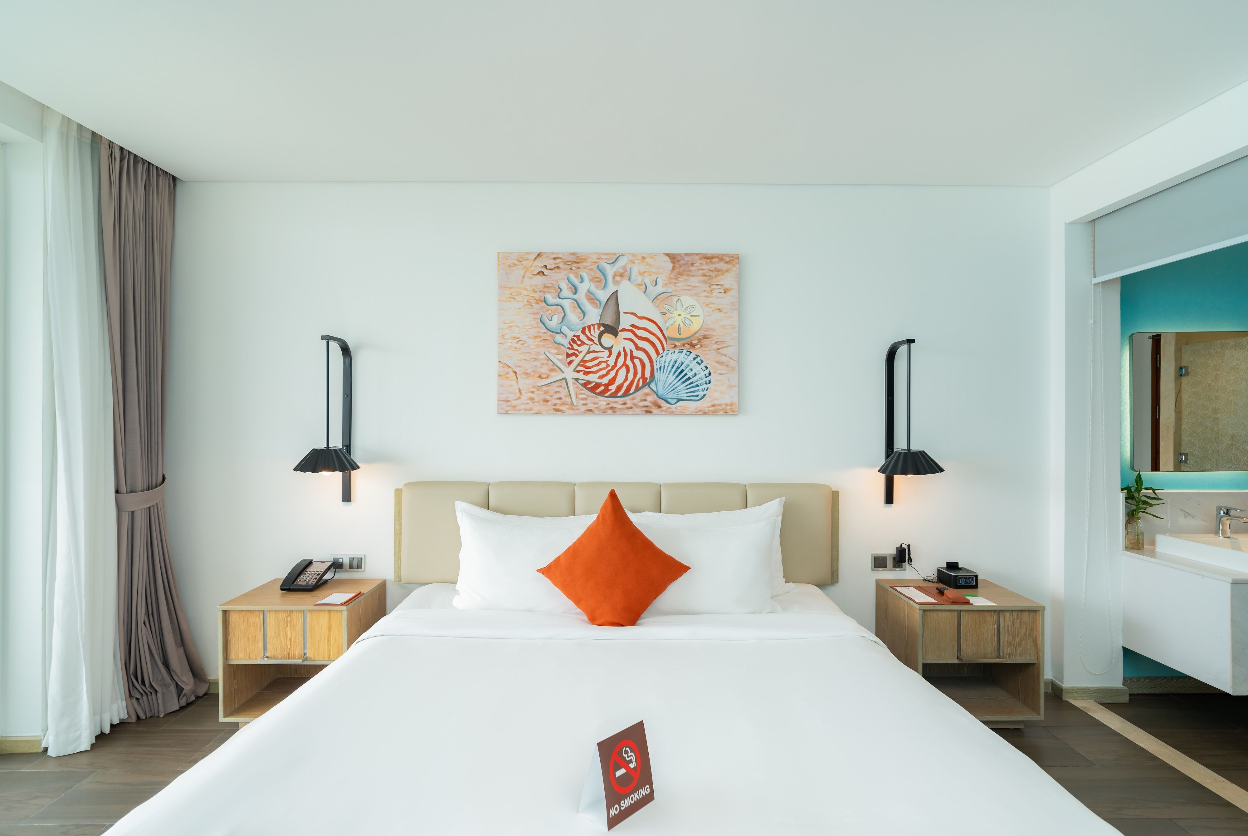 PREMIUM CITYVIEW ROOM BALCONY