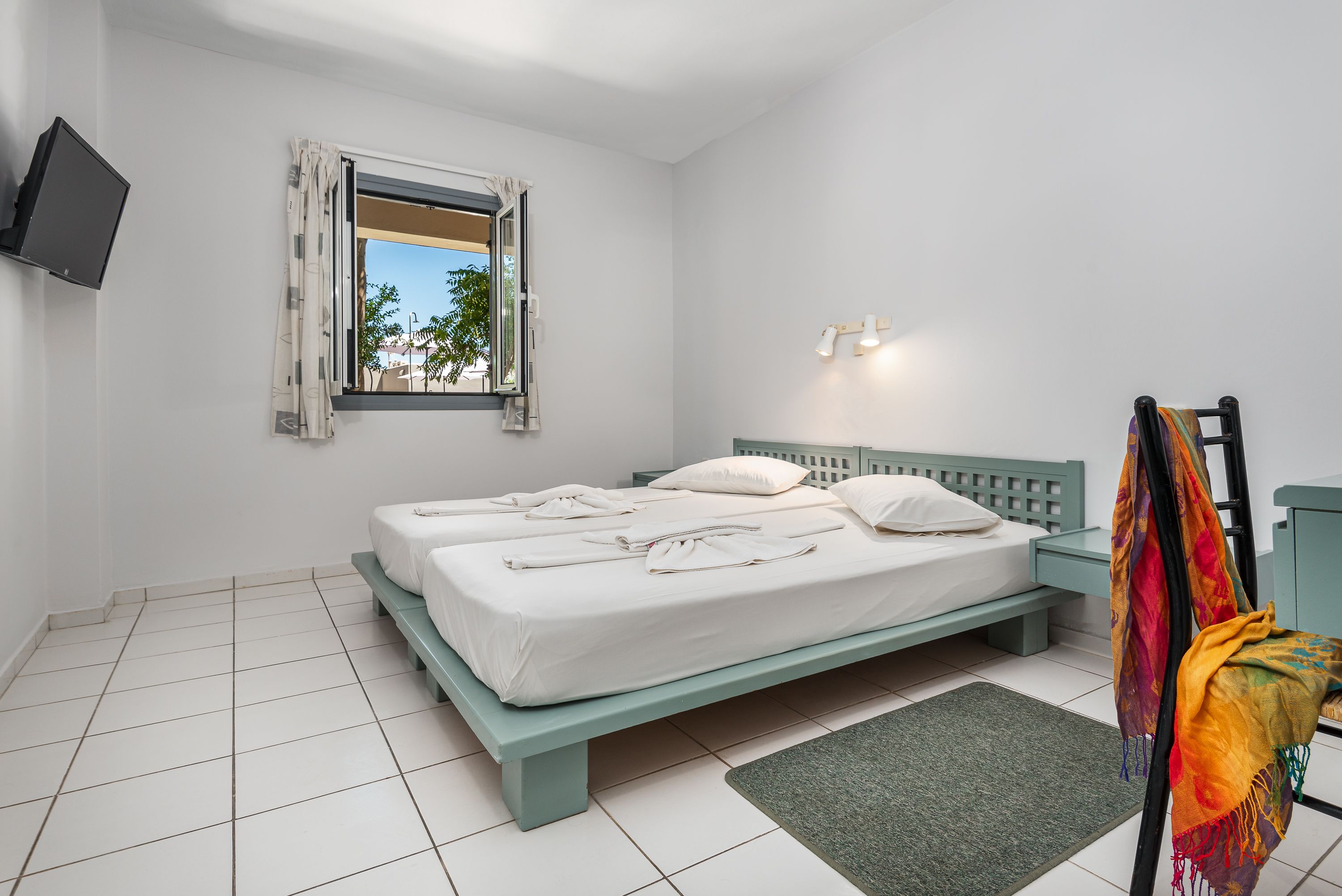 One Bedroom Apartment Inland view 