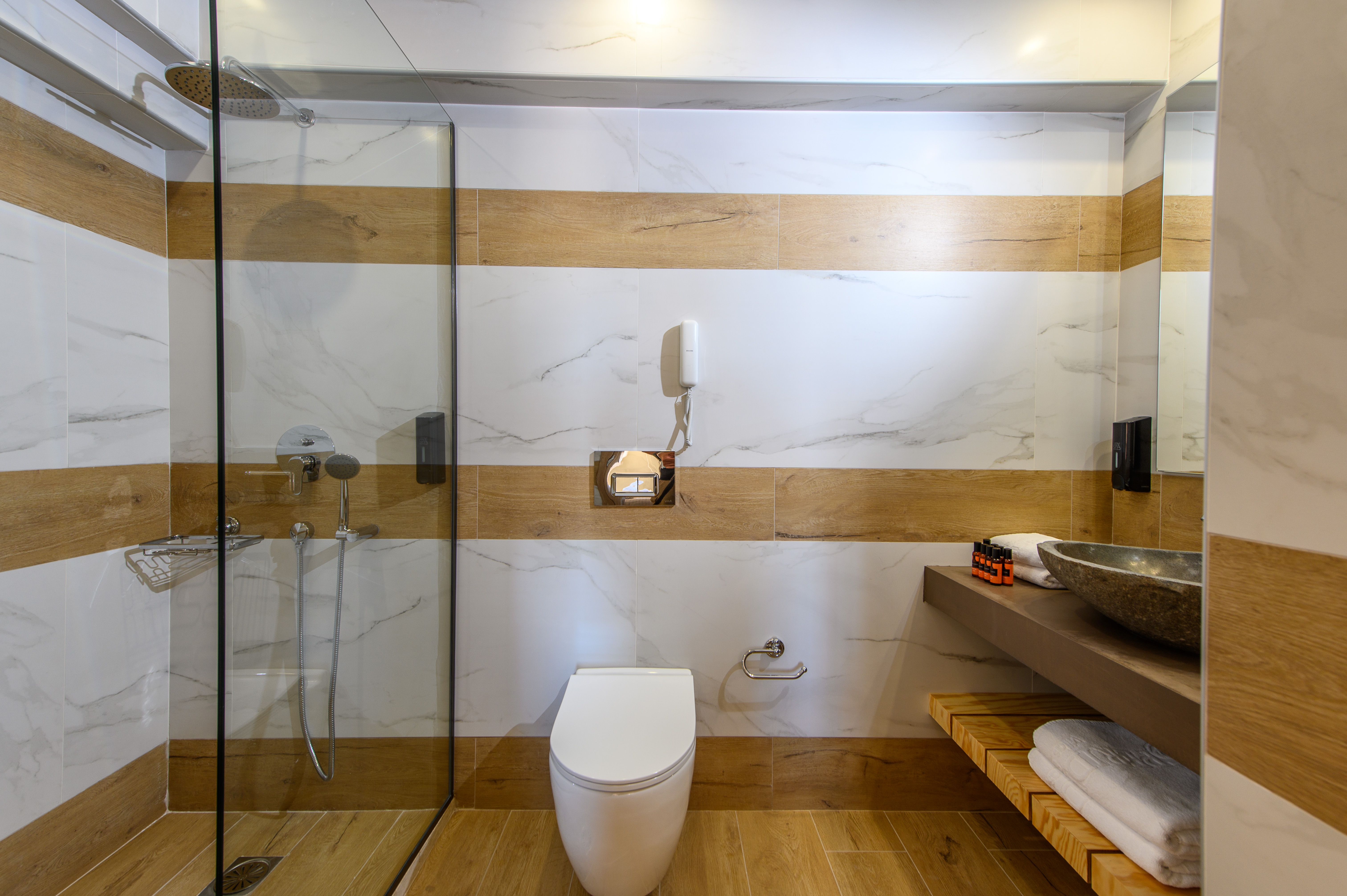 Deluxe Room Inland View