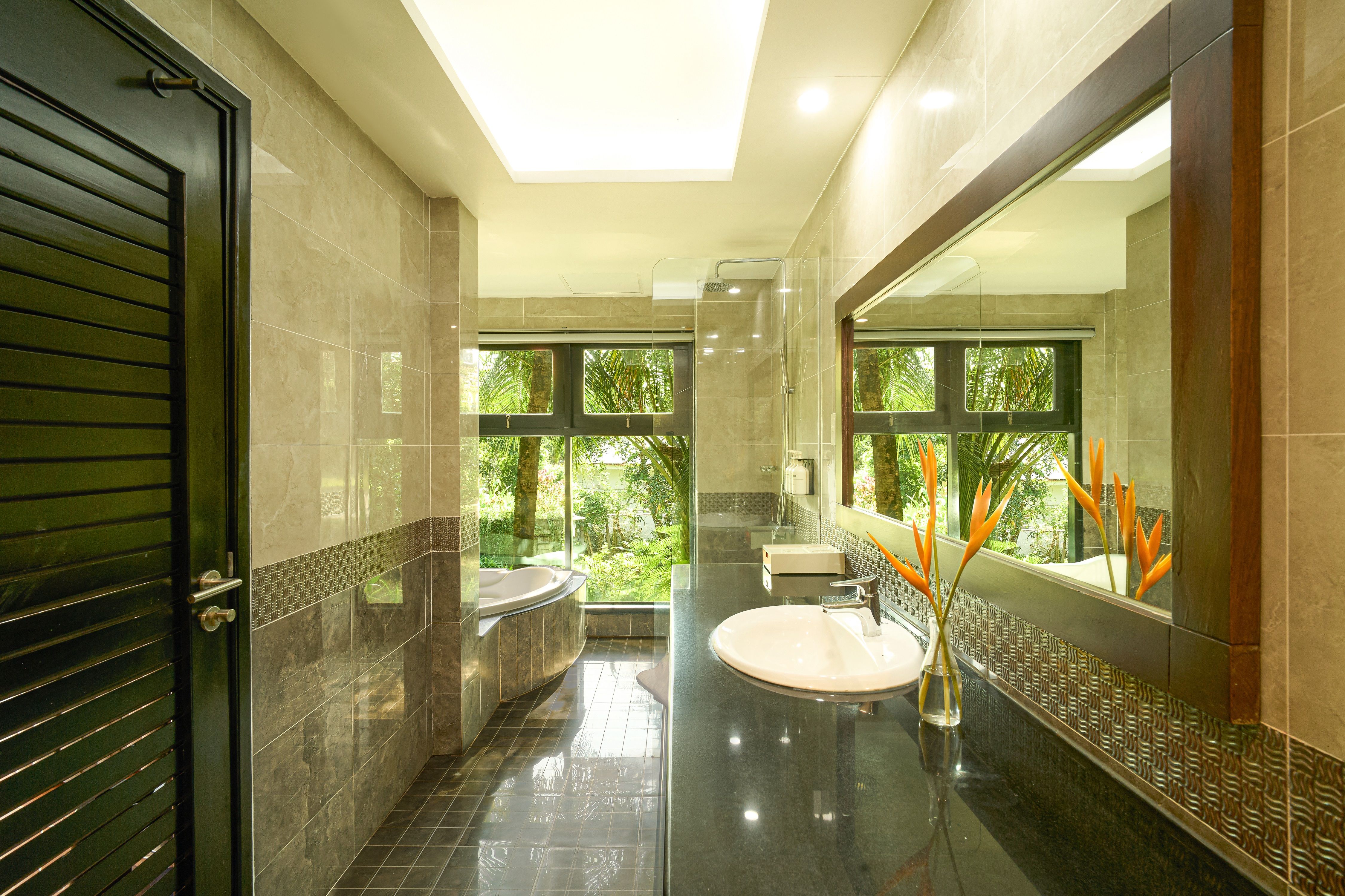 DELUXE GARDEN VIEW BALCONY OR TERRACE