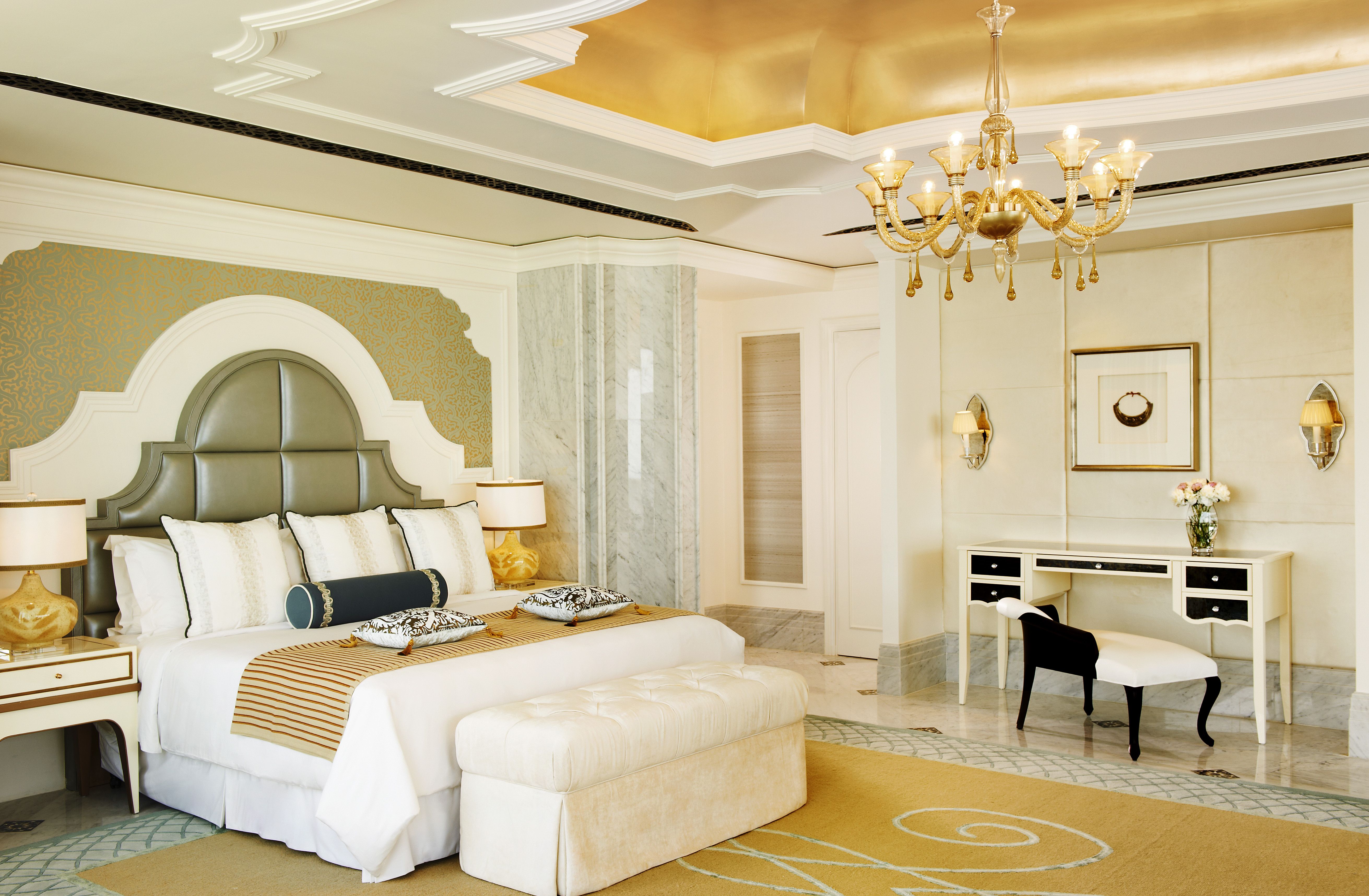Al Manhal Suite