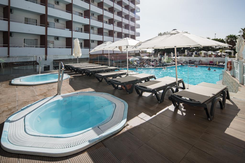 Piscina deschisă