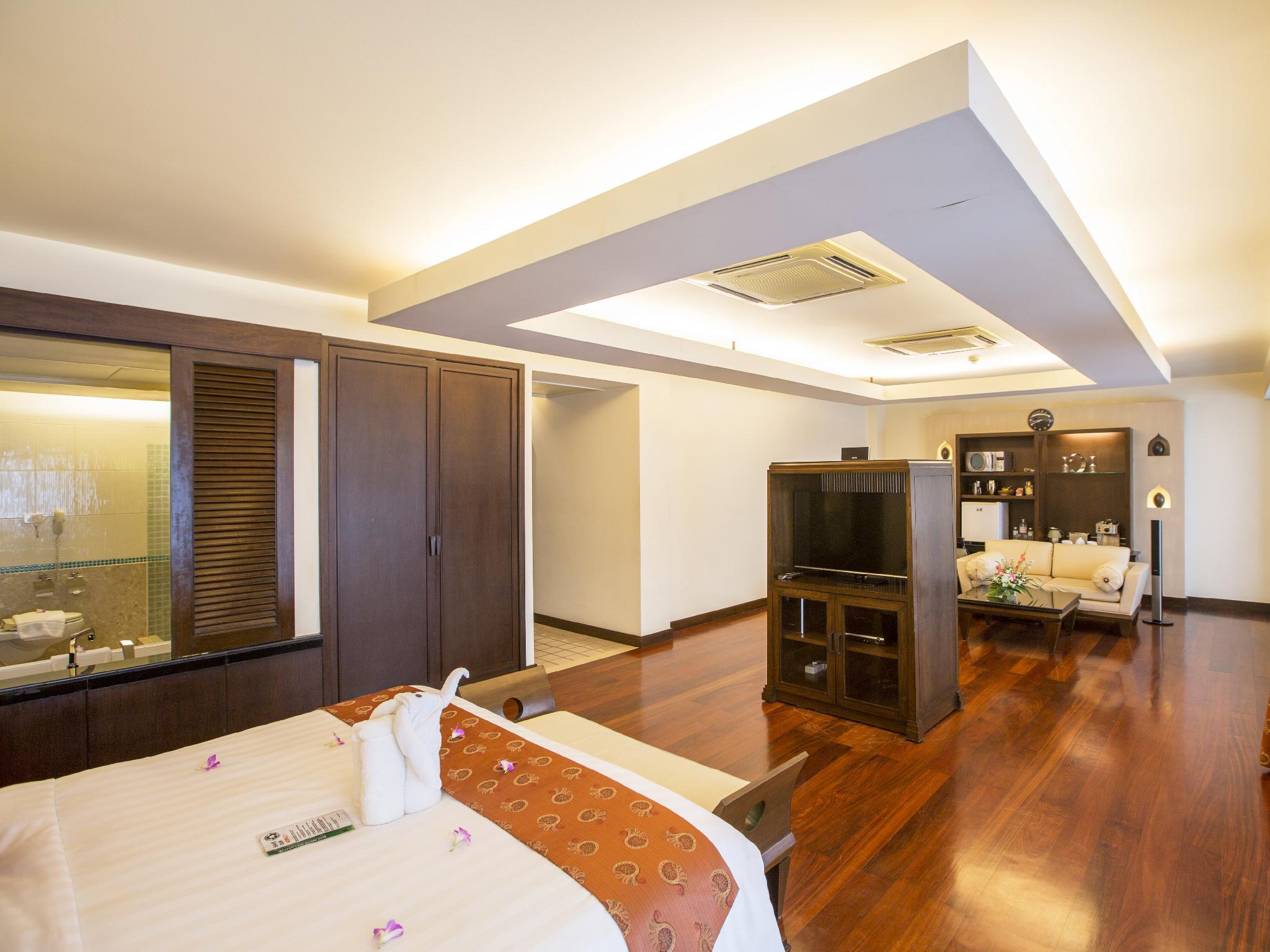 1 Bedroom Suite