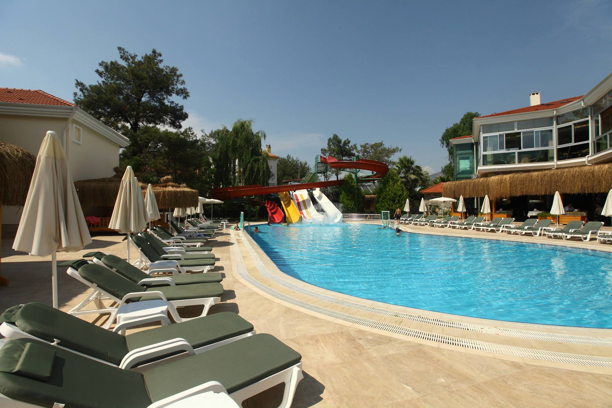 Piscina deschisă