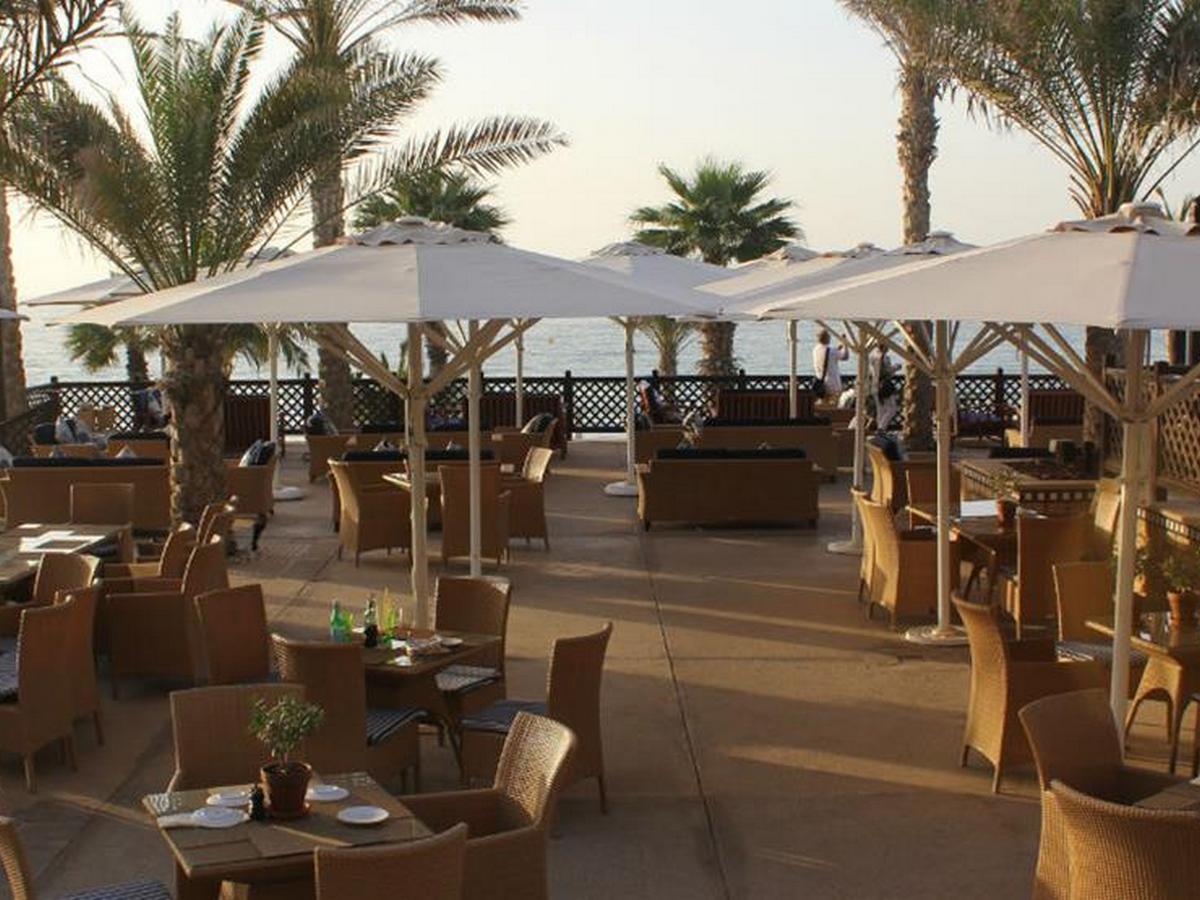 Pool Bar Lounge