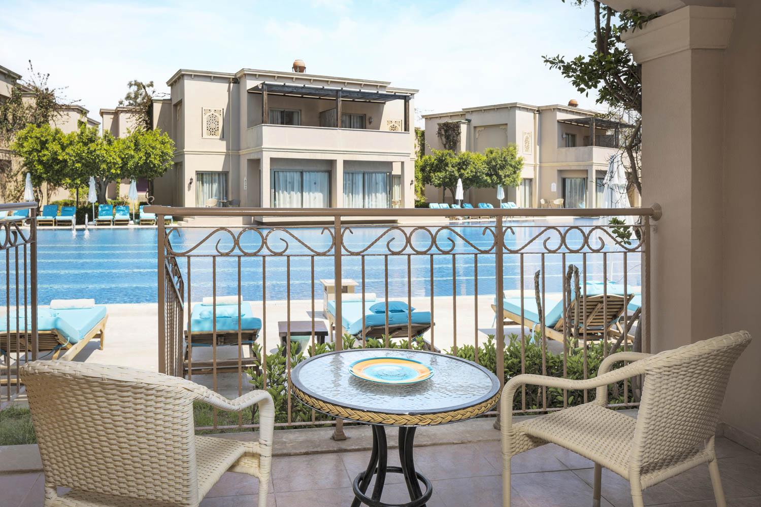 SWIM - UP ROOM - ANNEX BUILDING