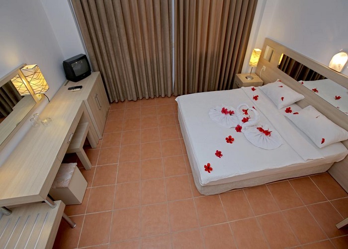 TWINS HOTEL 6.jpg