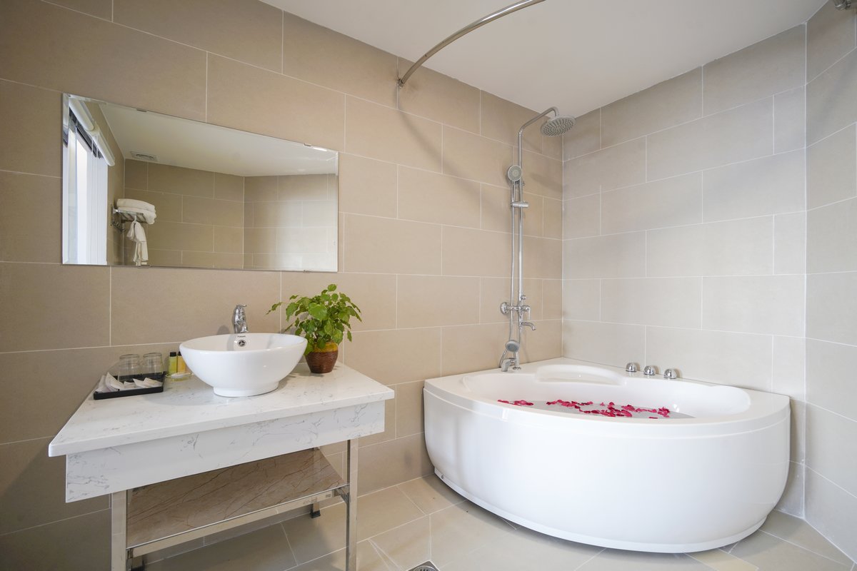 LUXURY KING SEAVIEW