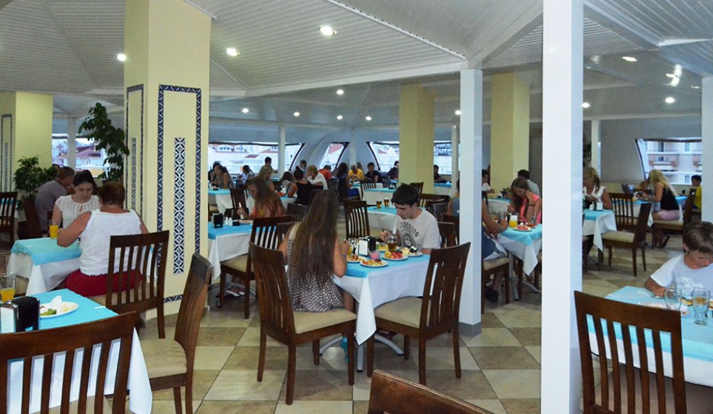 restaurant