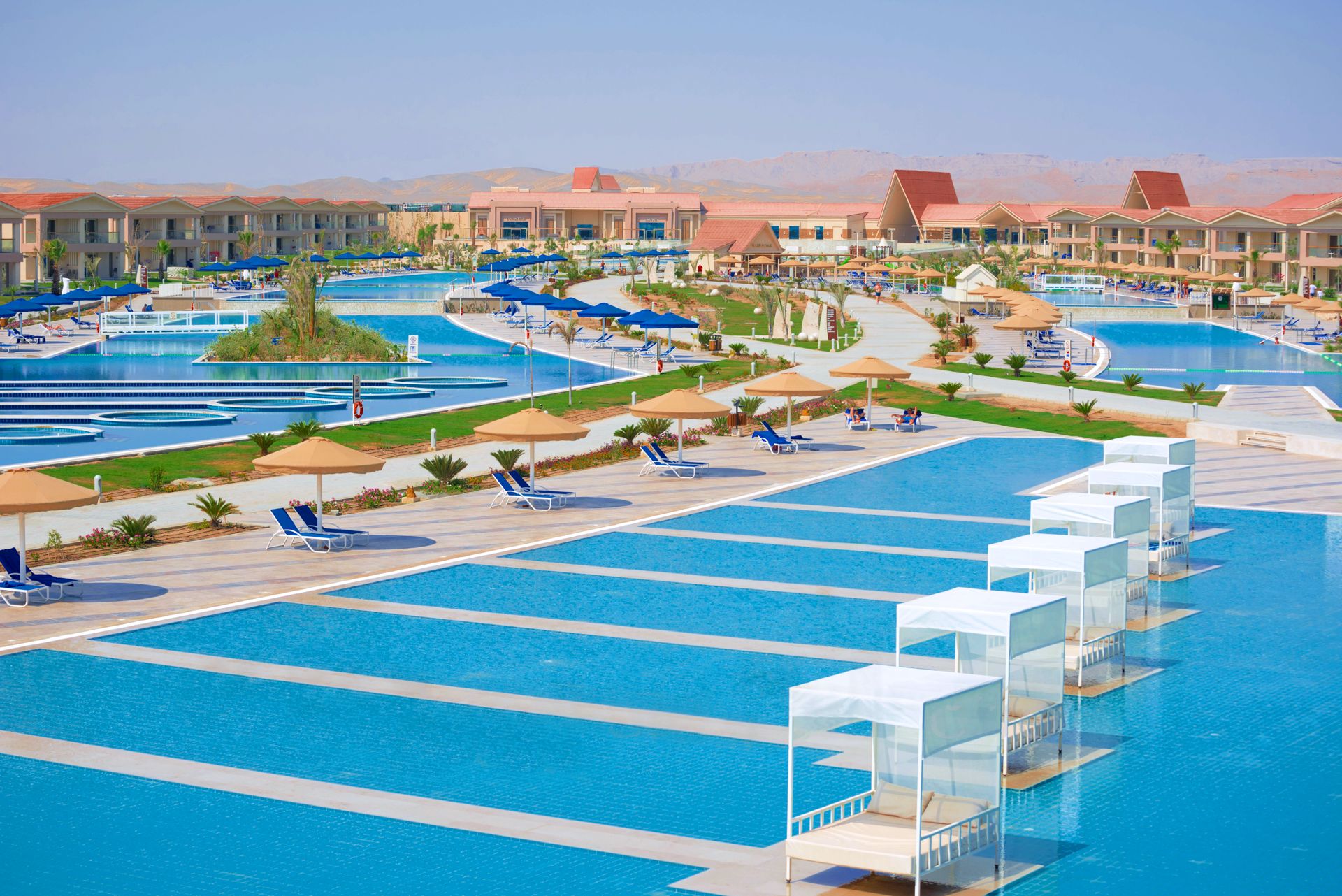 Piscina deschisă