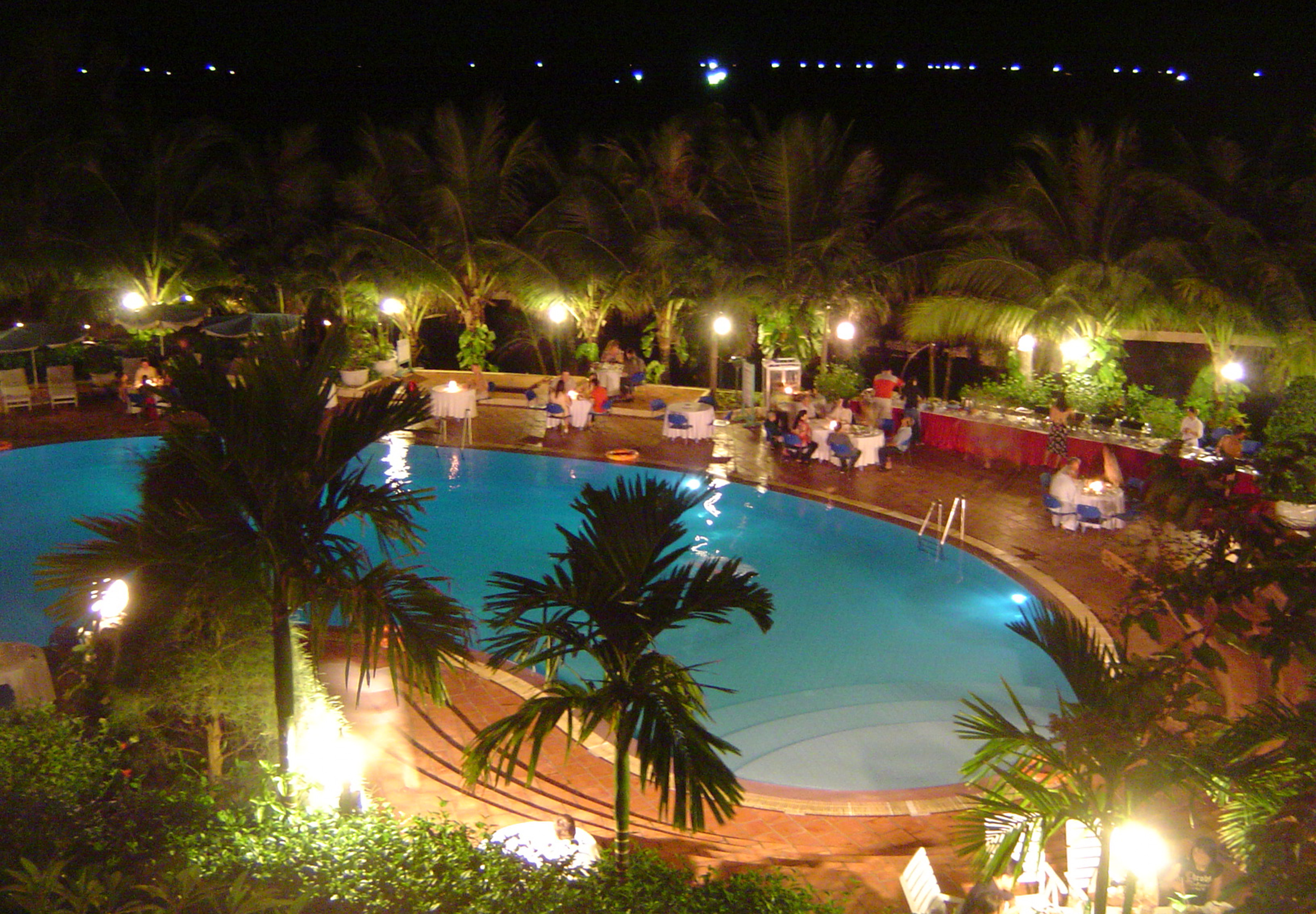 Pool Bar