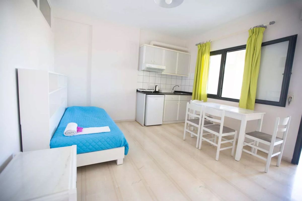 One Bedroom Apartment
