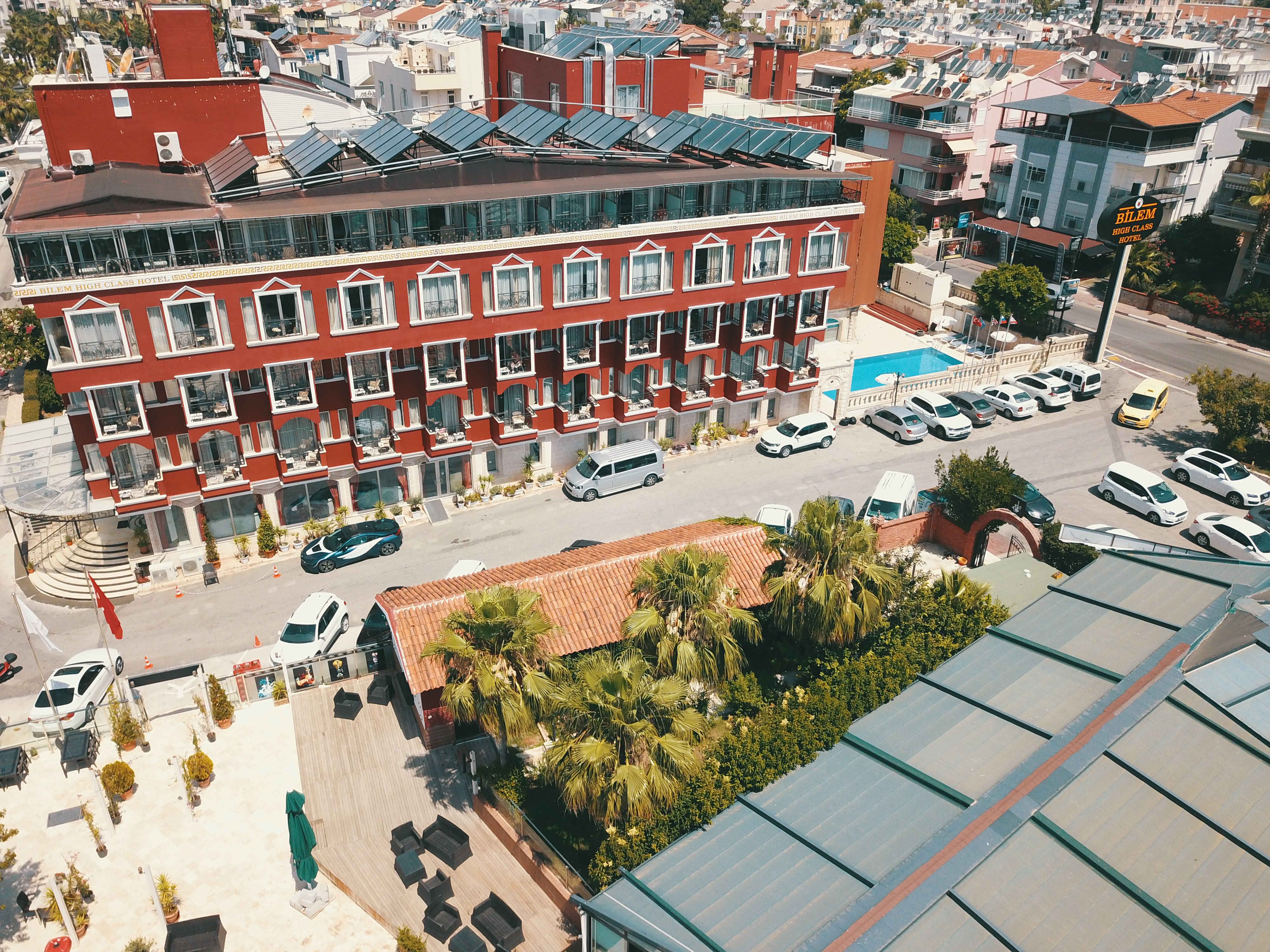 Clădirea principala