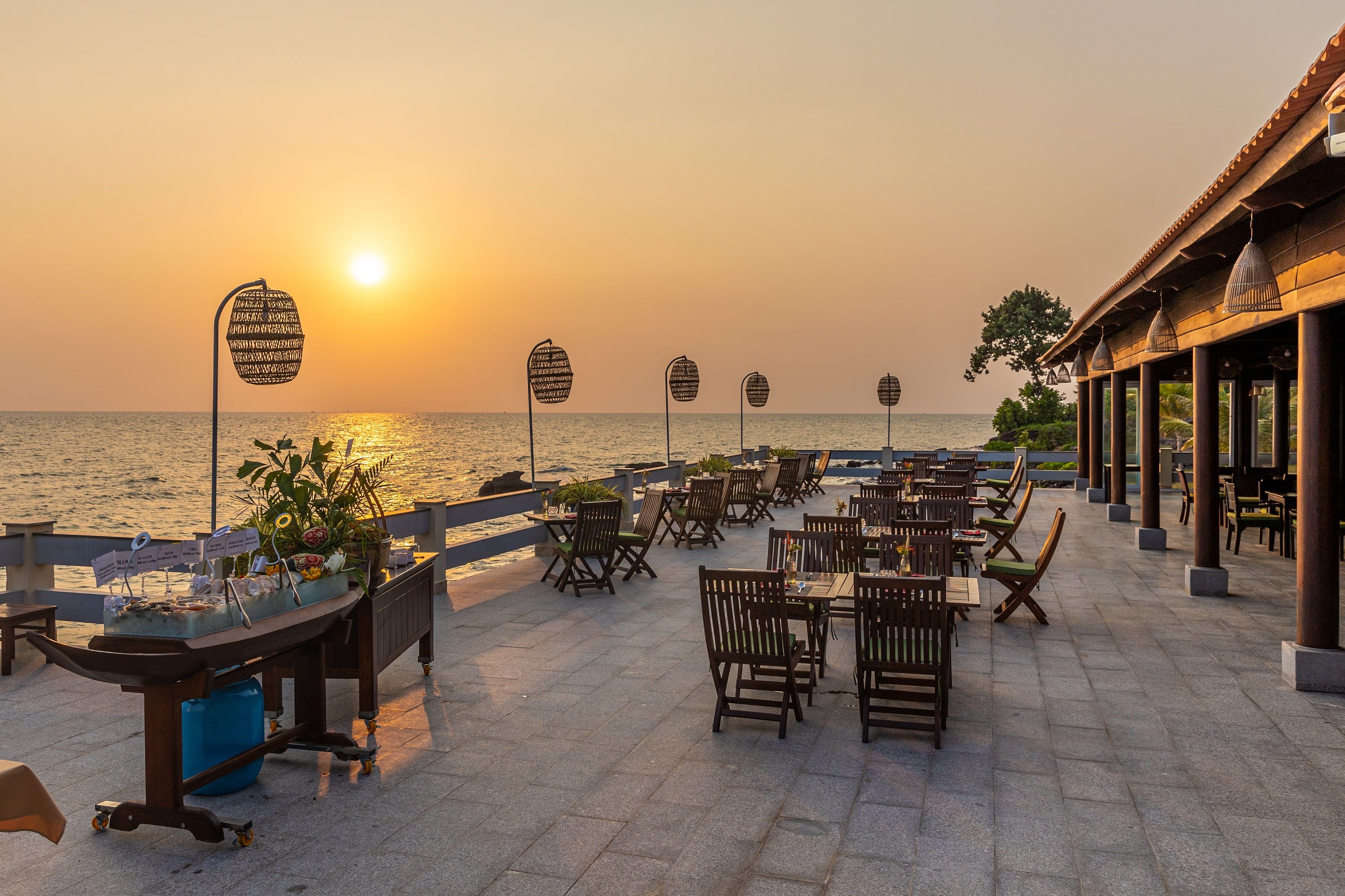 Sunset Restaurant 