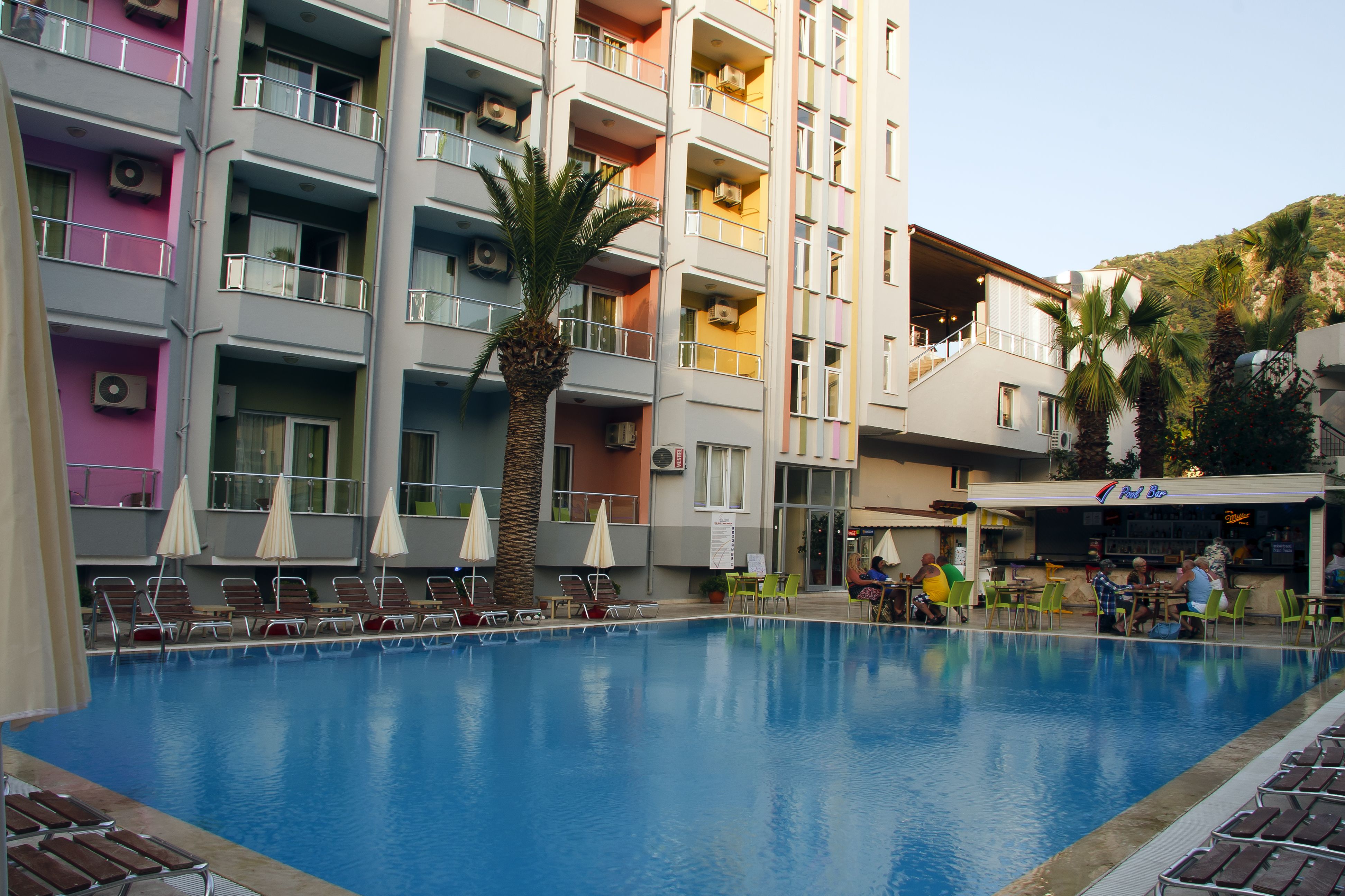 pool bar