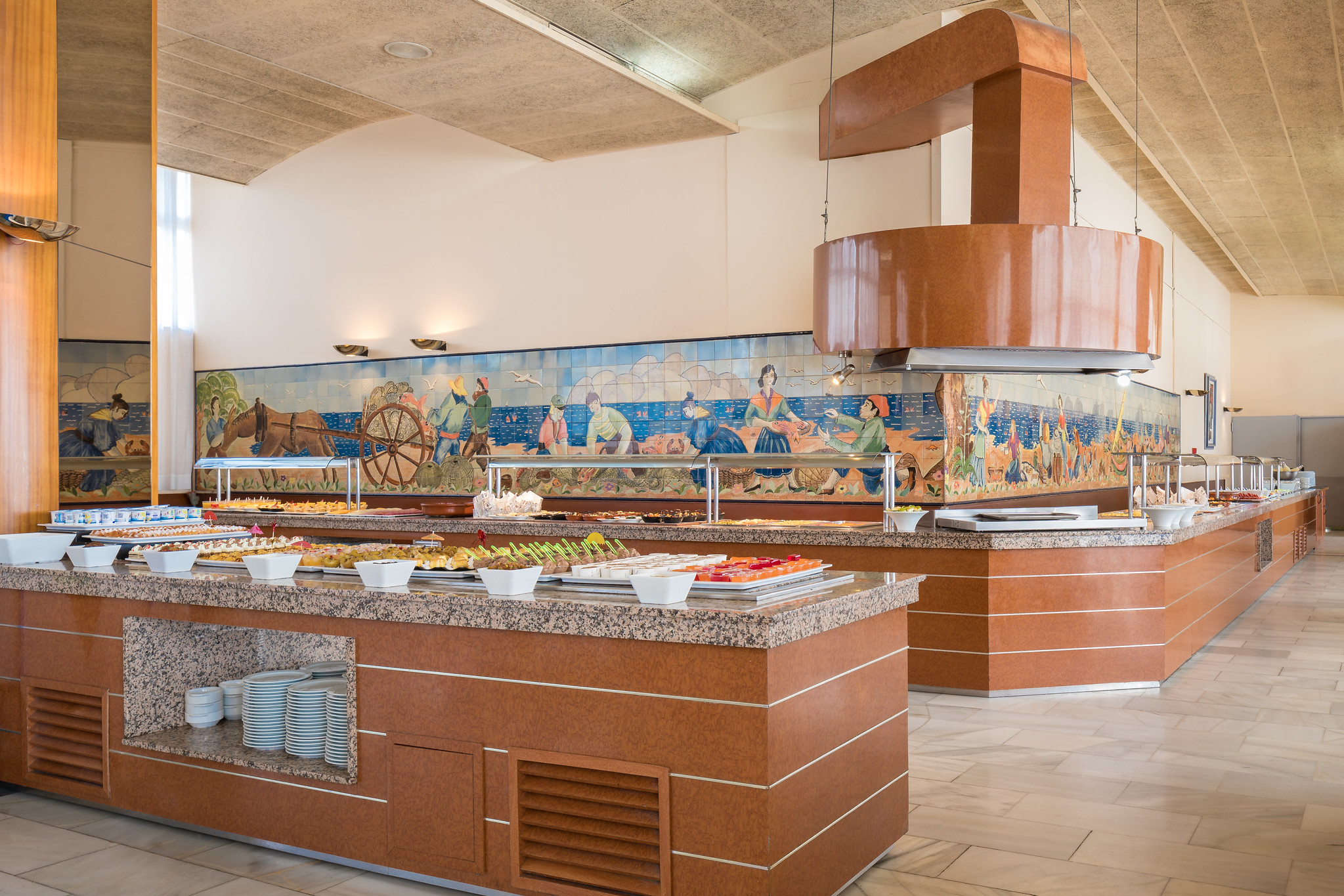 Main restaurant 