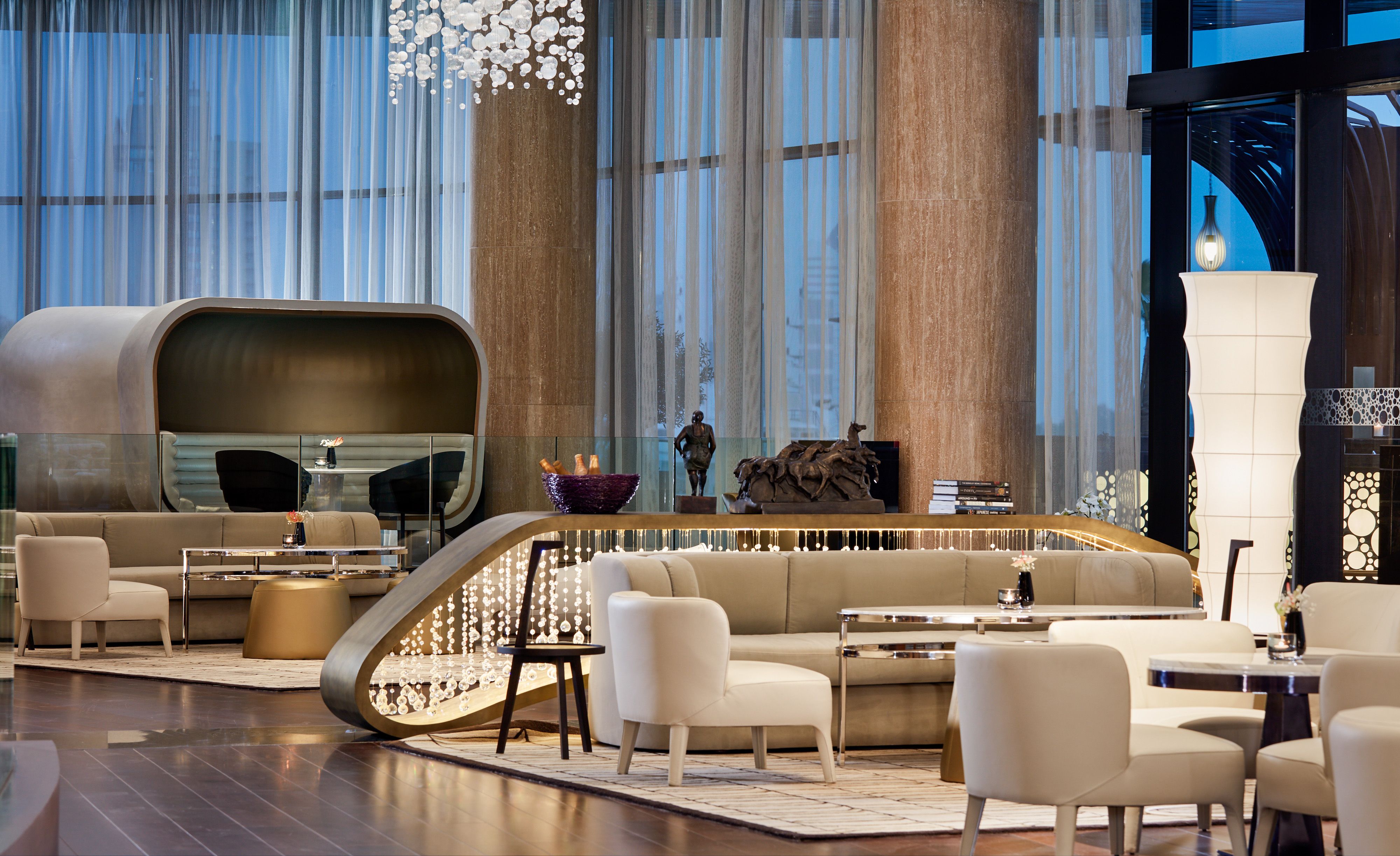Pearl Lounge