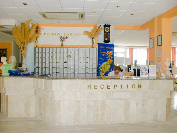 Rodos, Hotel Pefkos Garden, receptie.jpg